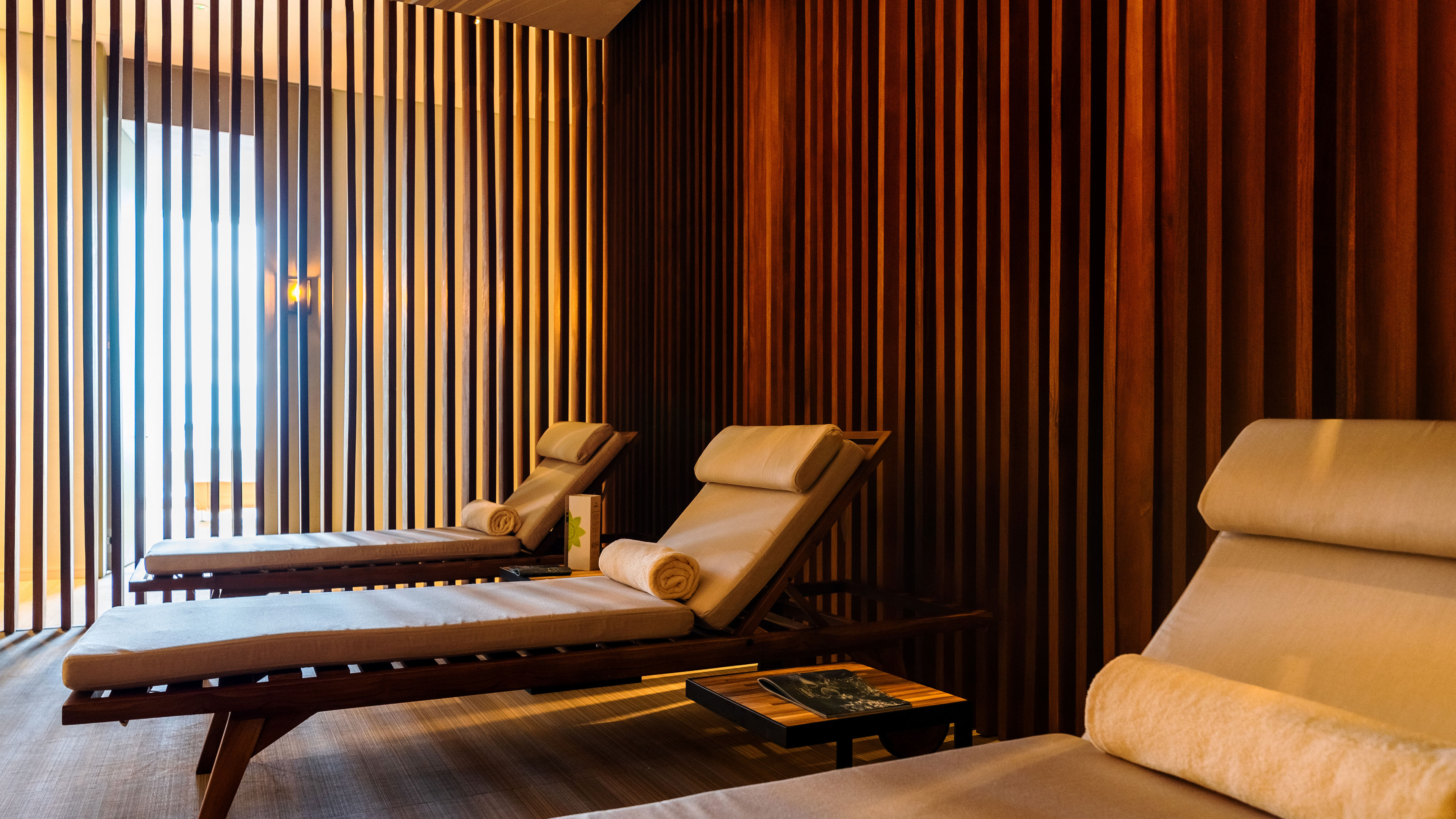 Day Spa - slide 2
