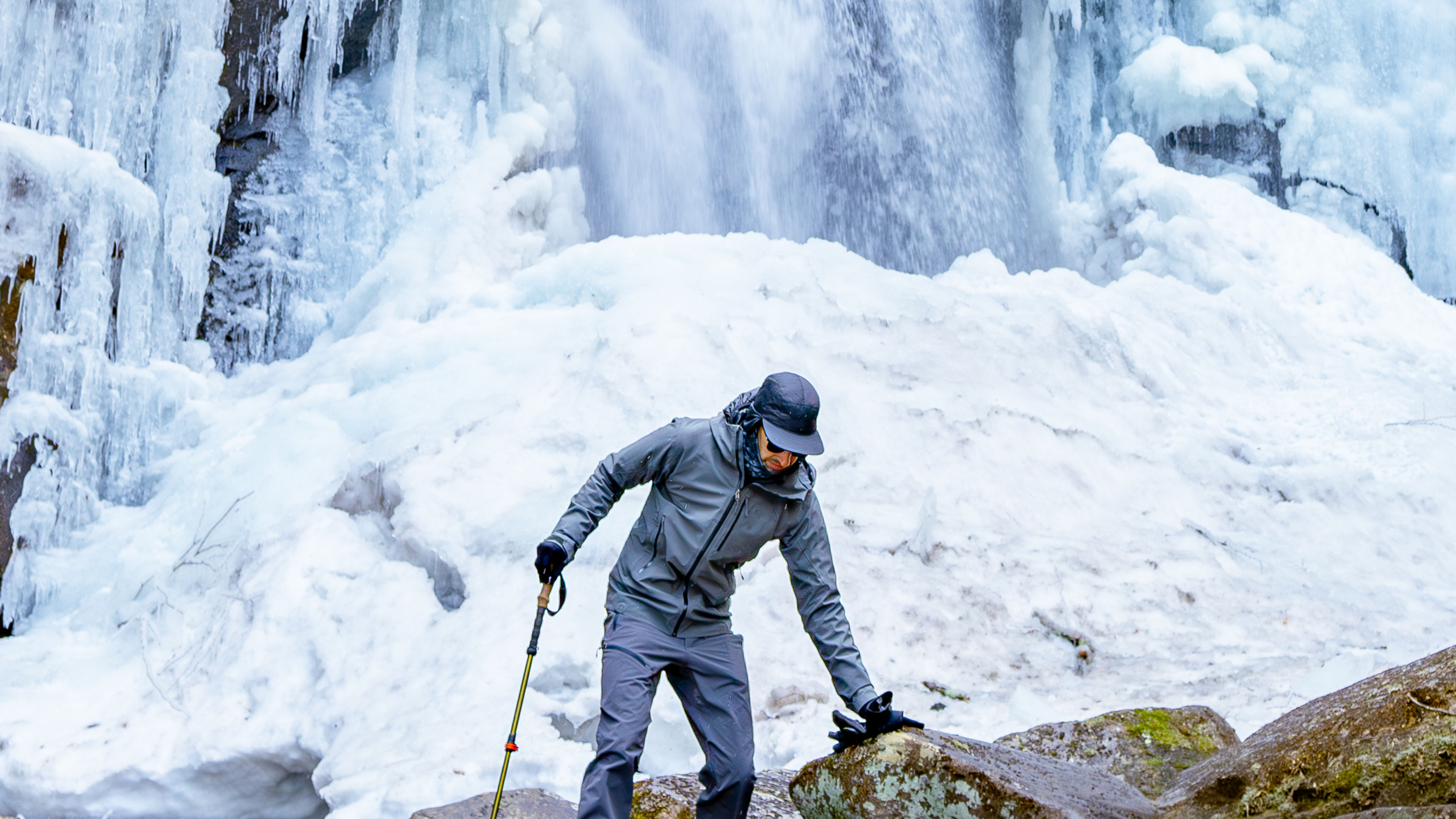 Winter Hiking & Photography Adventure - slide 7