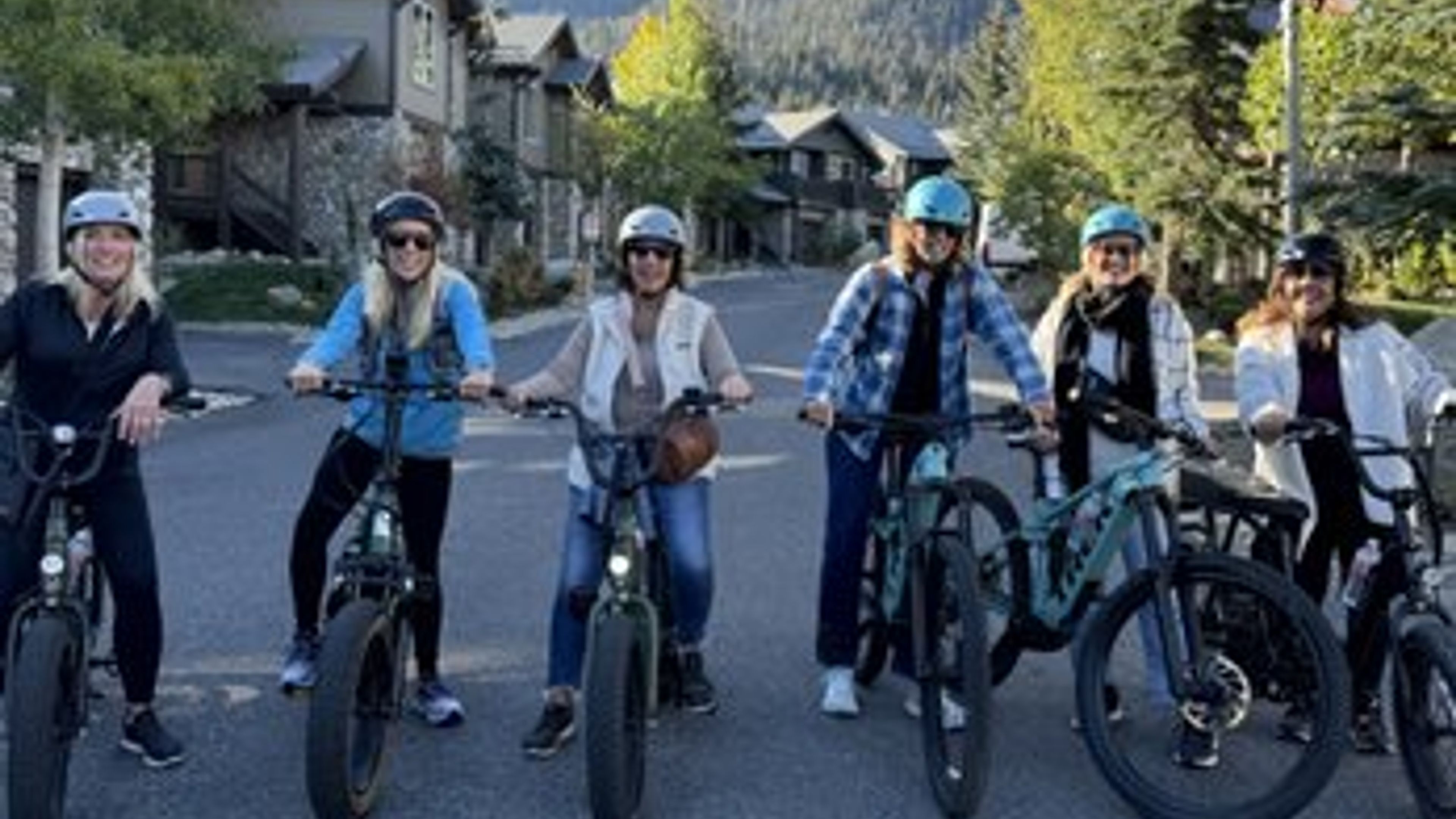 E-Bike Vista Adventure: A Guided Tour of Mammoth Lakes - slide 2