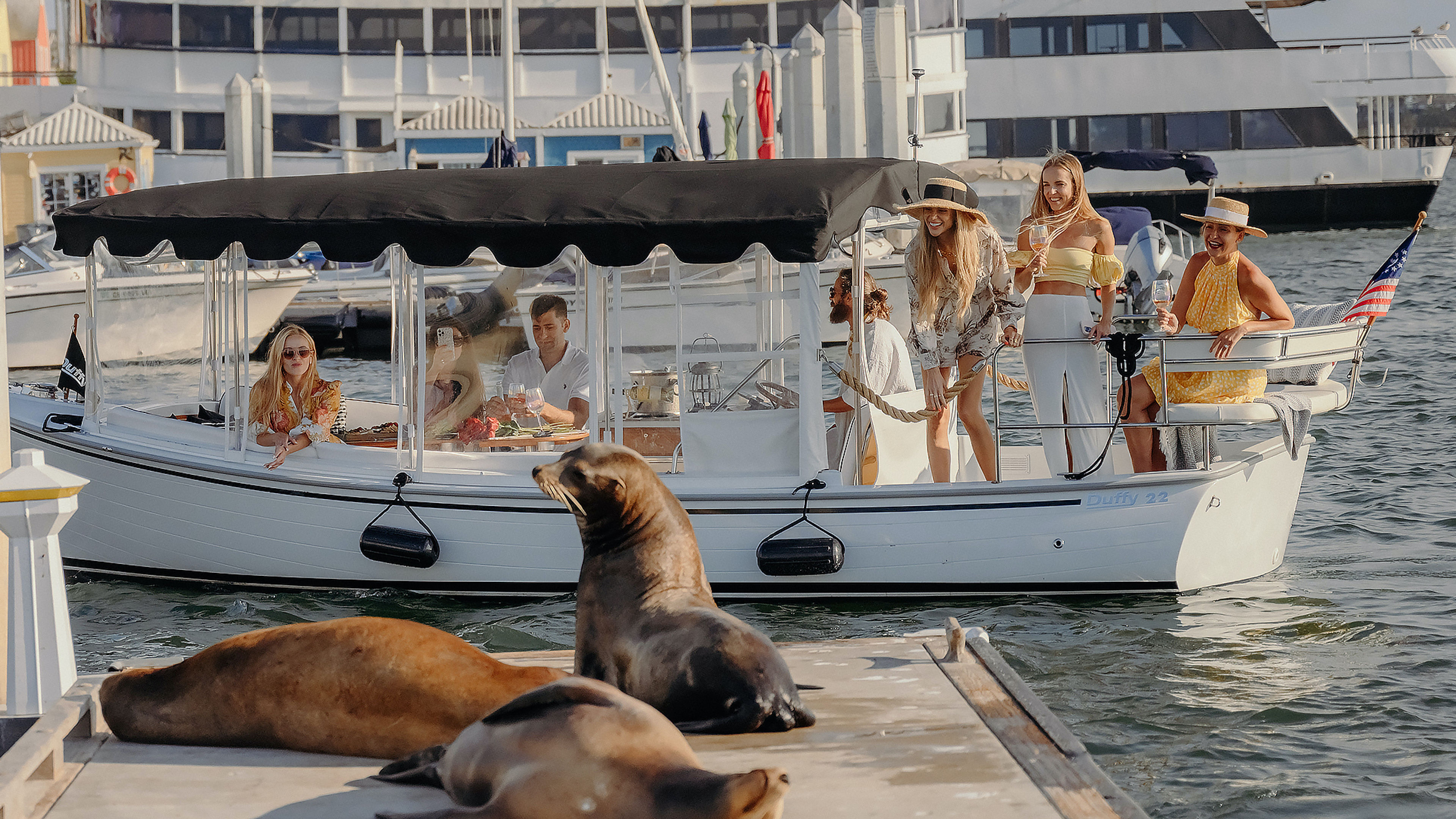 Shared Boat Cruise in Marina del Rey - スライド 4