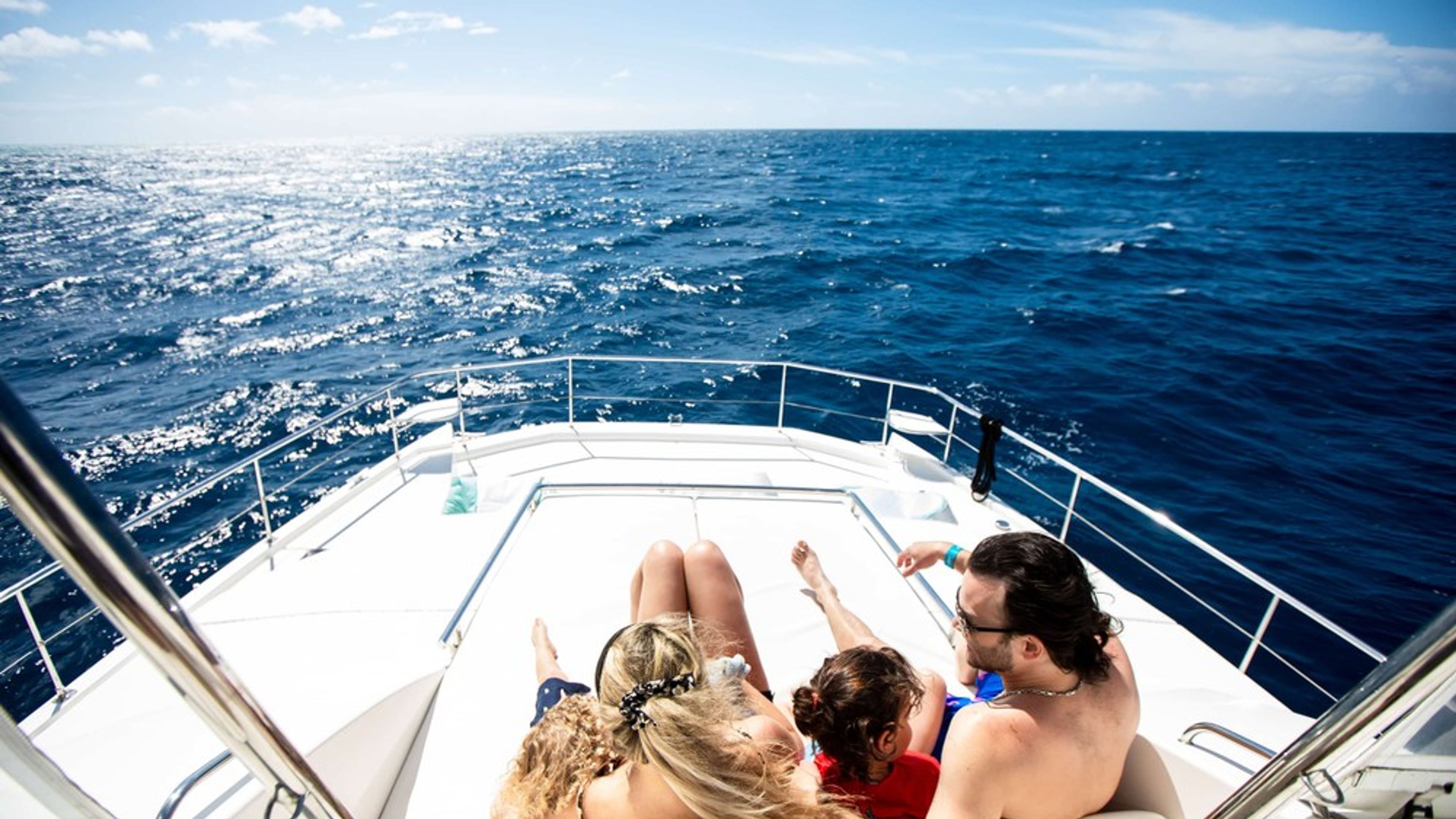 Waikiki Exclusive Snorkel + Lunch - slide 2