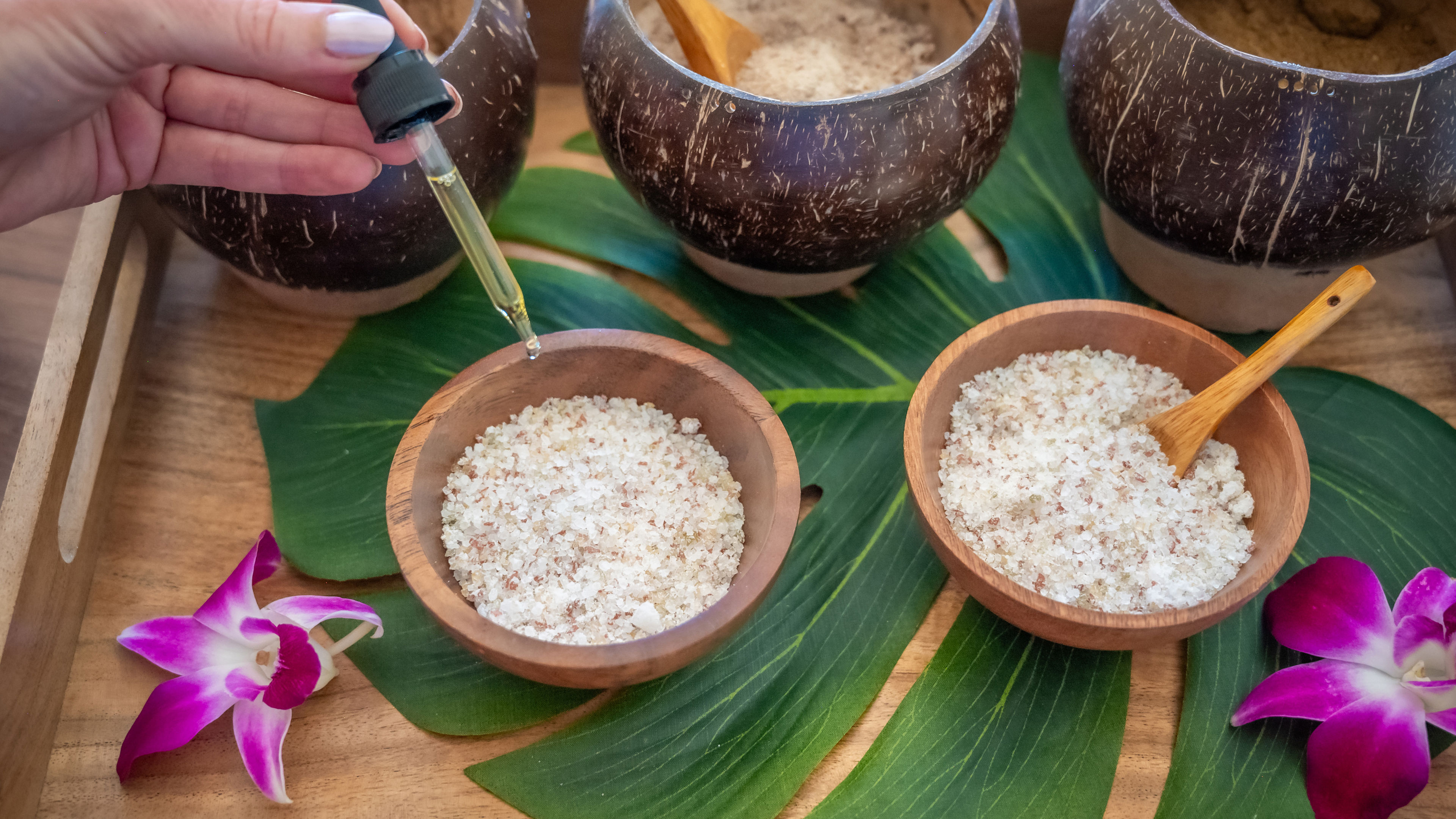 Hawaiian Bath Salt Blending Bar - 滑动 1