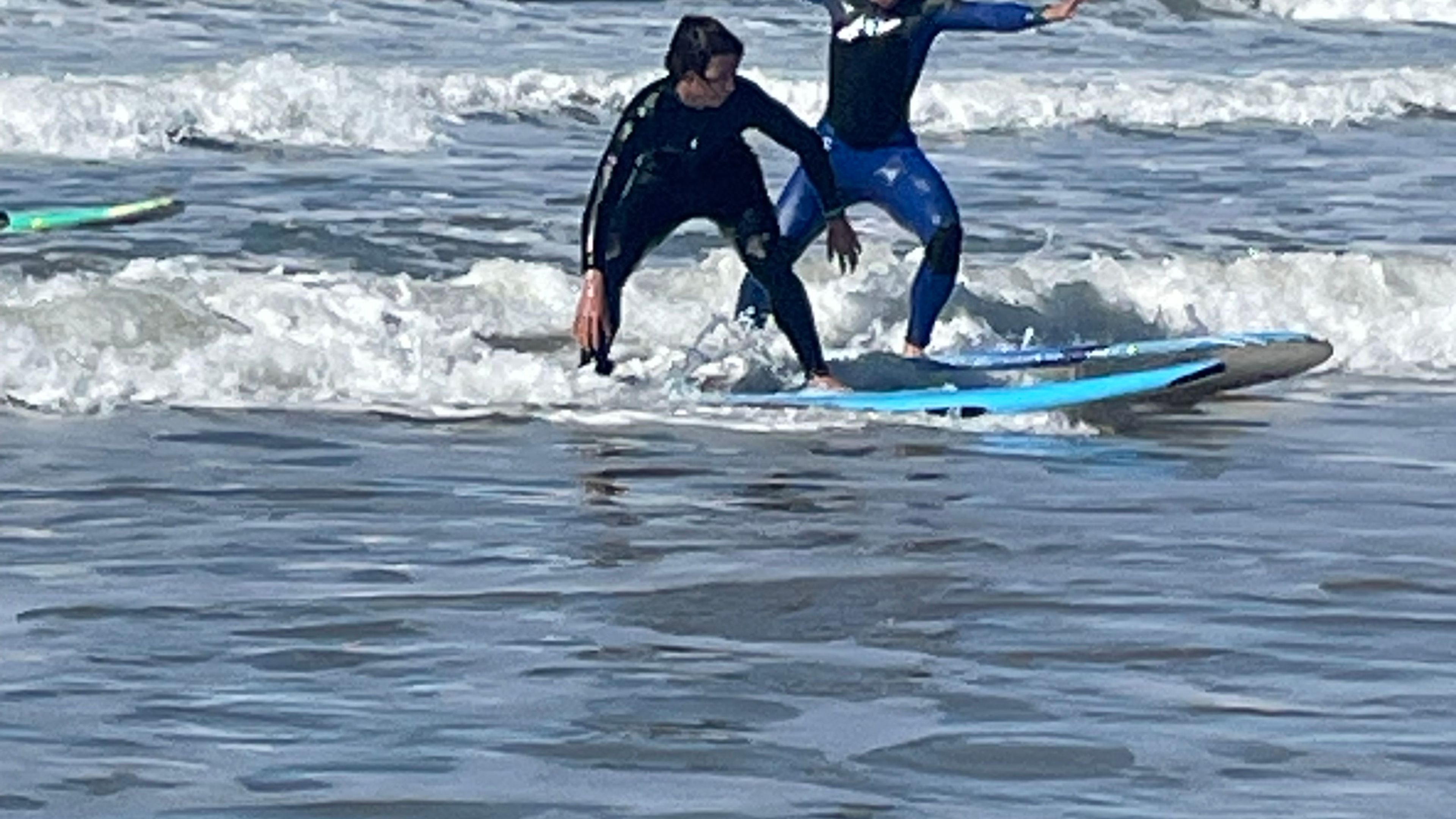 Private Group Surf Lessons - 슬라이드 2