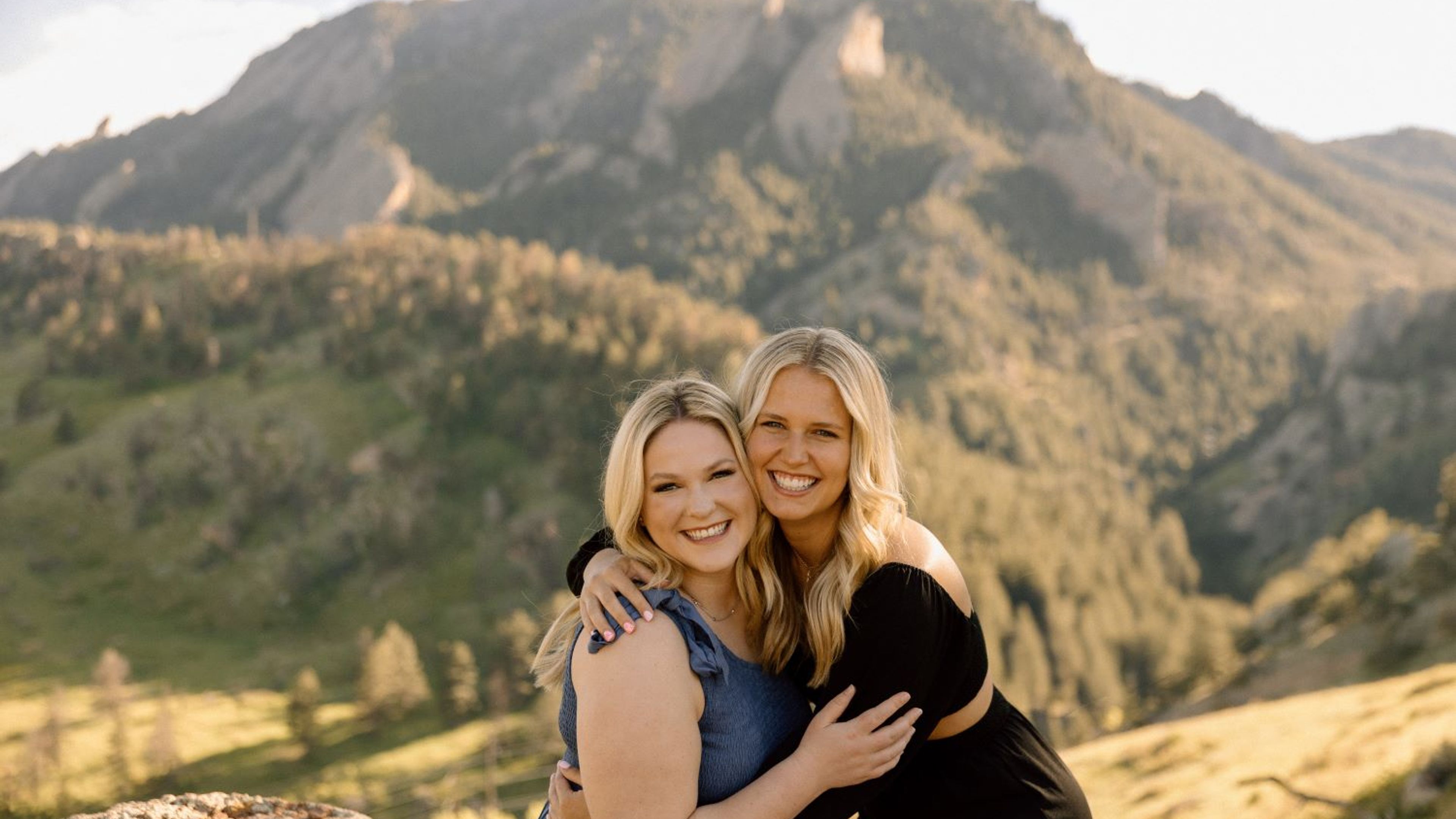 Boulder Flatiron Mountain Photoshoot - slide 11