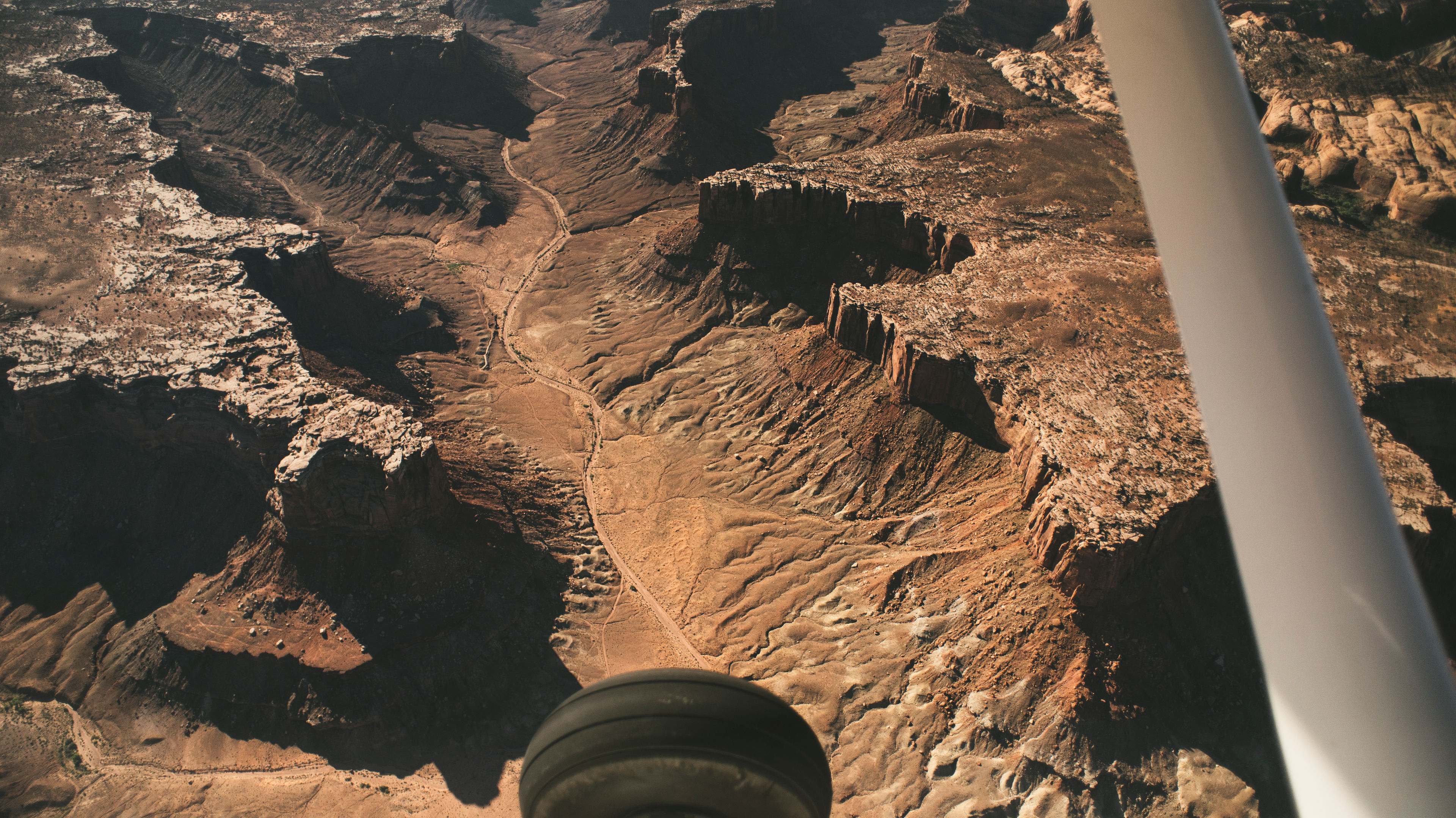 Canyonlands & Arches National Parks Combo Airplane Tour - slide 3