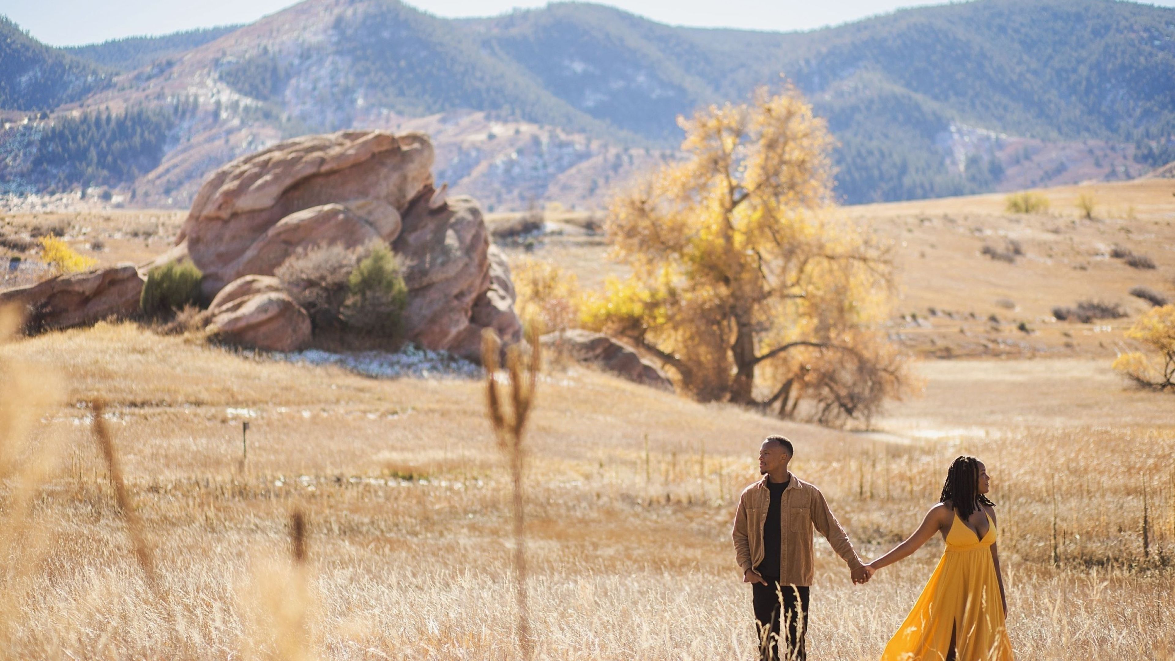Scenic Denver Mountain and Red Rock Photoshoot - slide 13