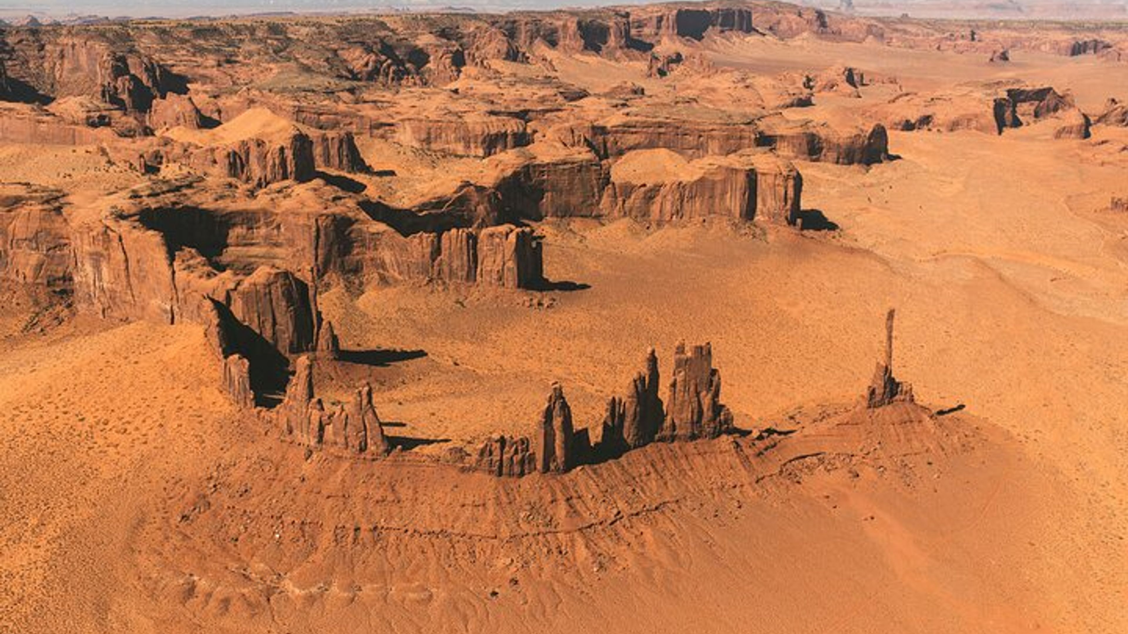 Monument Valley & Canyonlands Airplane Tour - slide 3