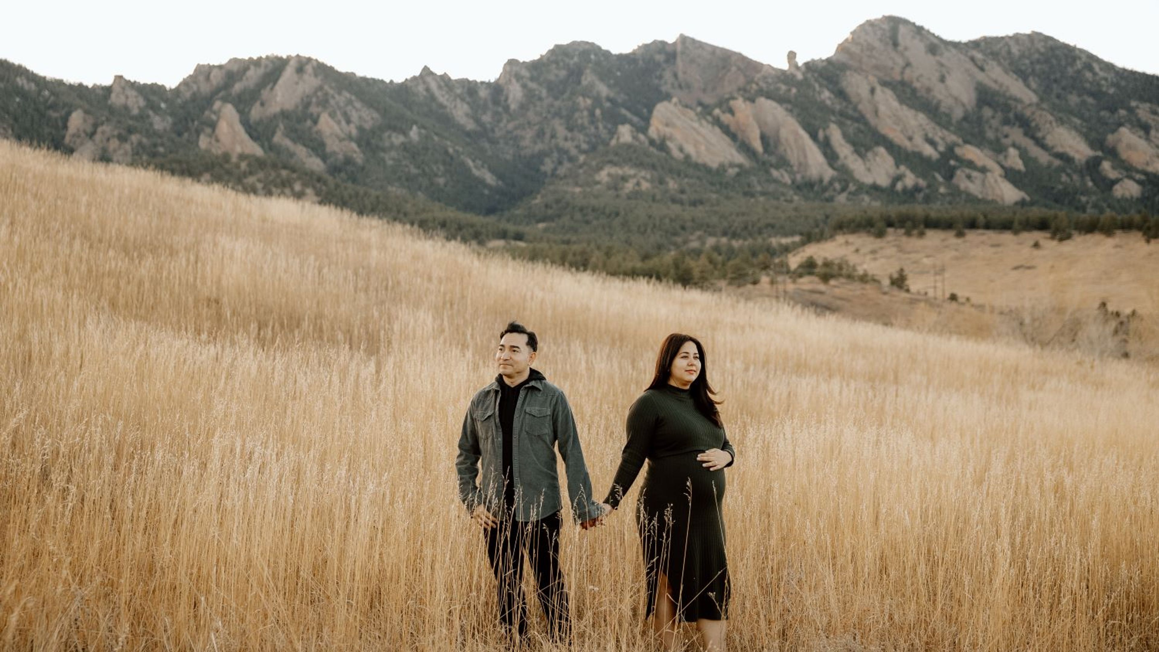 Boulder Flatiron Mountain Photoshoot - slide 24