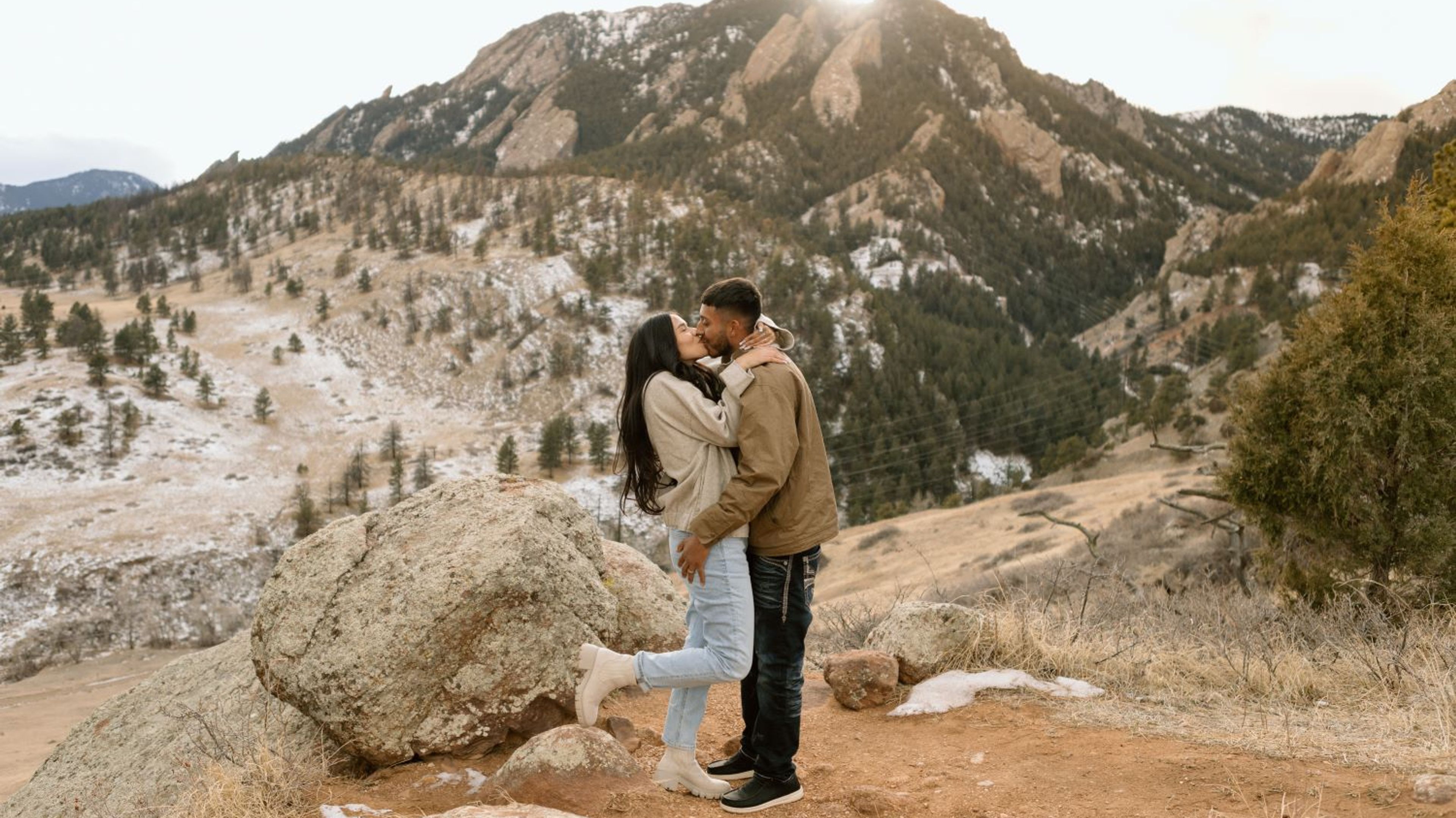 Boulder Flatiron Mountain Photoshoot - slide 2