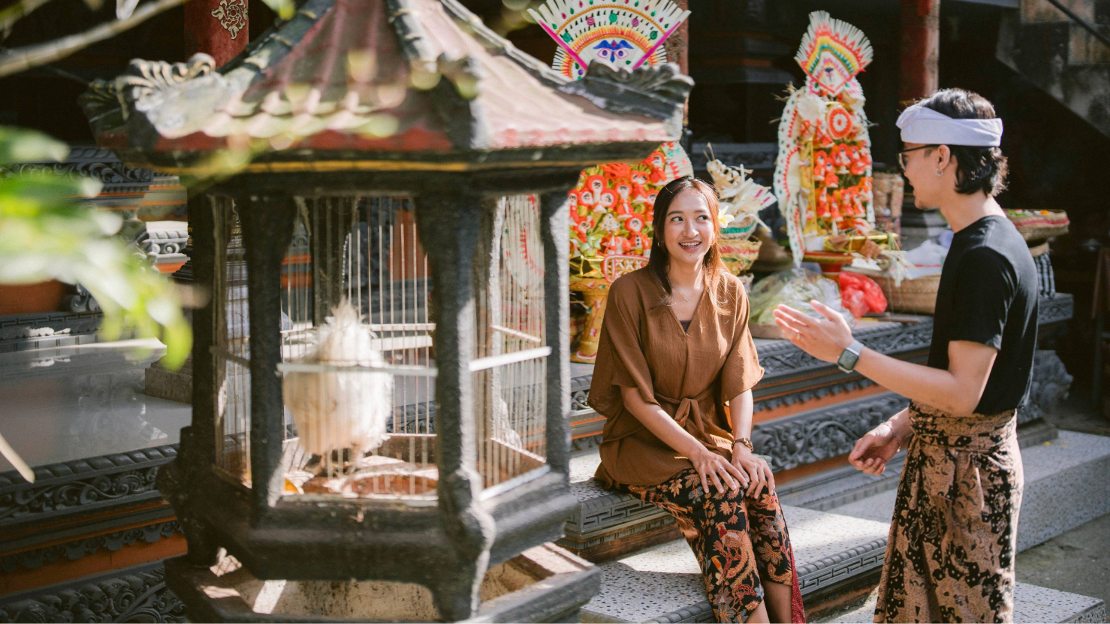 A Journey Through Purification and Prayer - 滑动 7