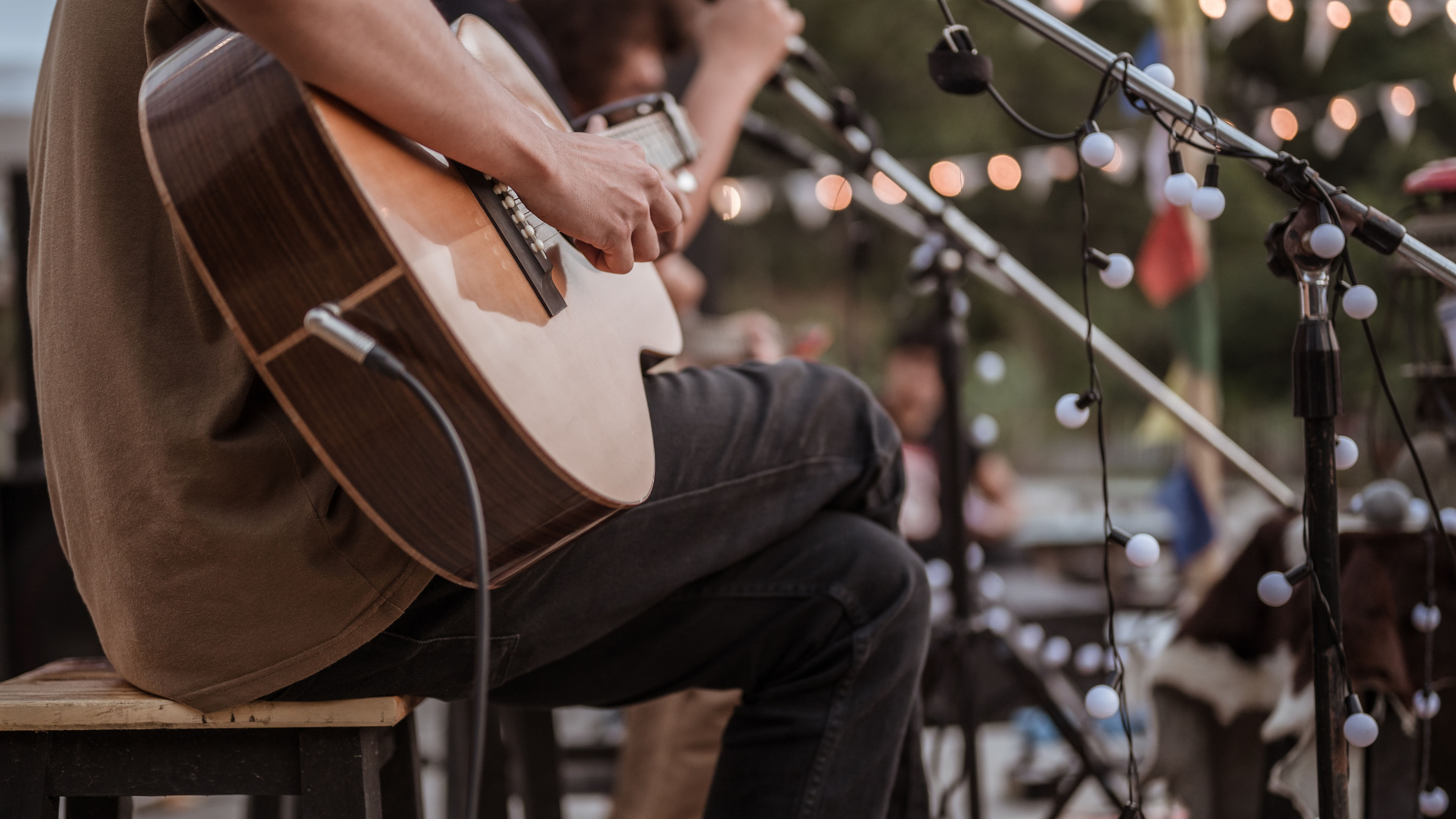 Evening Acoustic Sessions - slide 1
