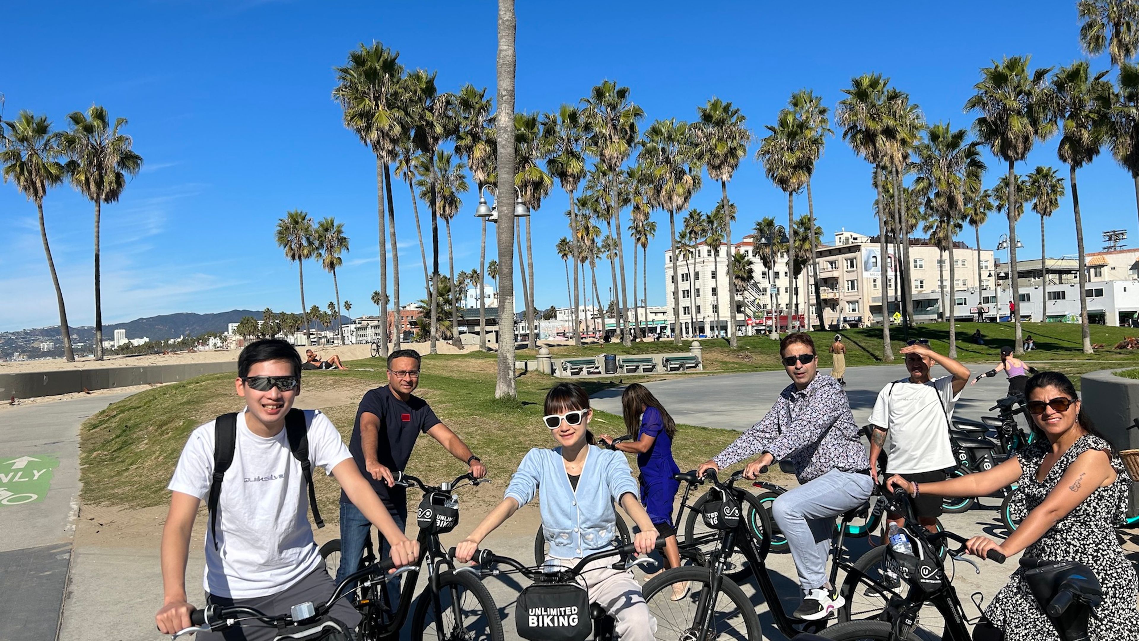 Best of Santa Monica & Venice Beach Electric Bike Tour - slide 2