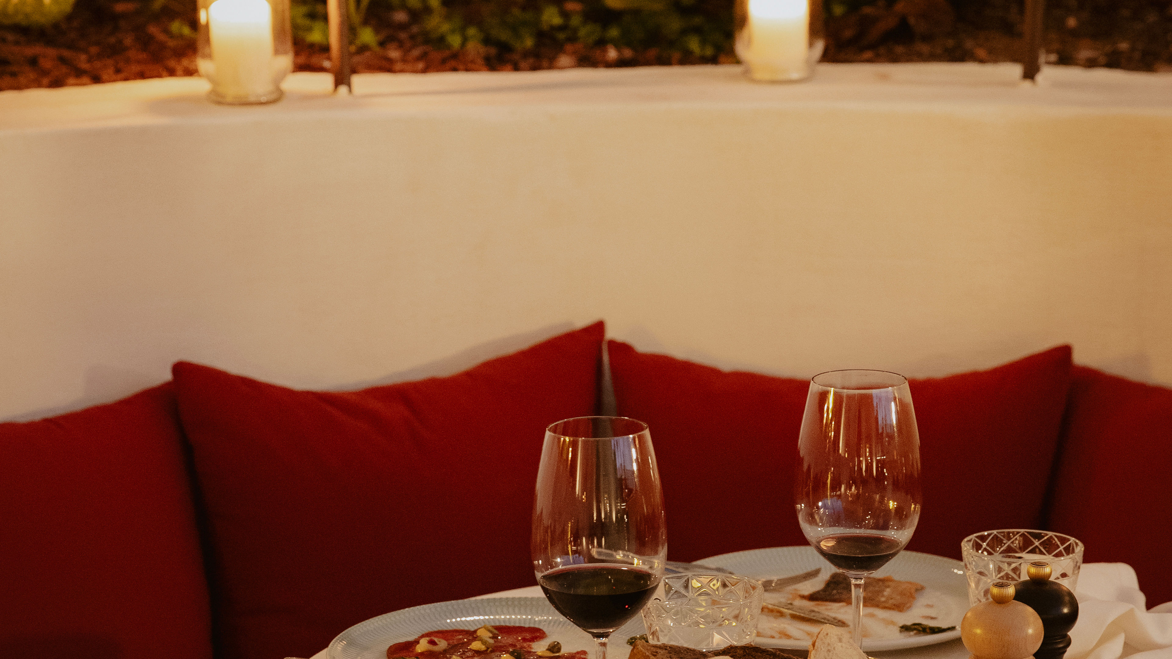 Romantic Dinner Under The Stars - slide 2