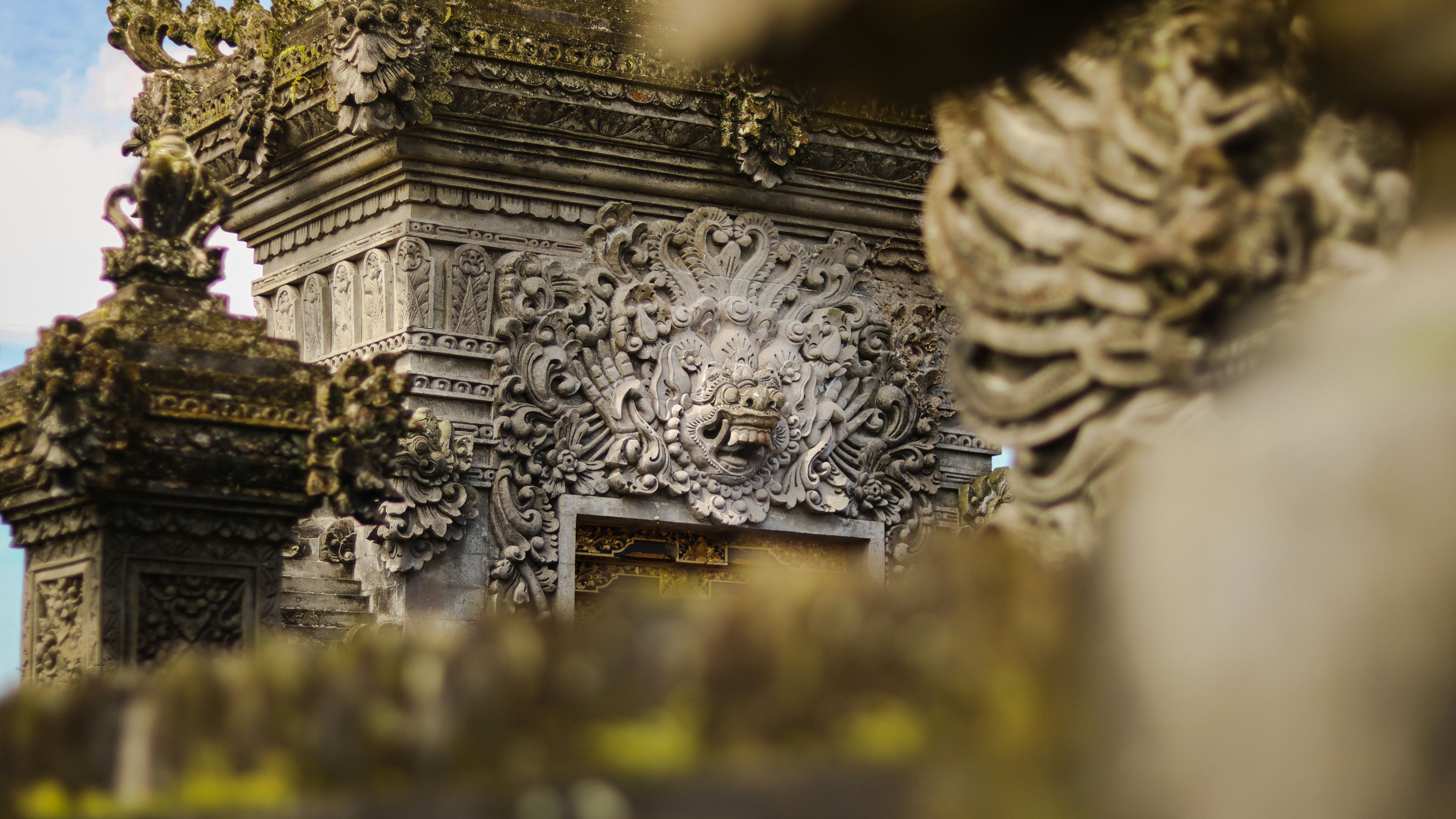 Hidden Sanctuary - Folie 1