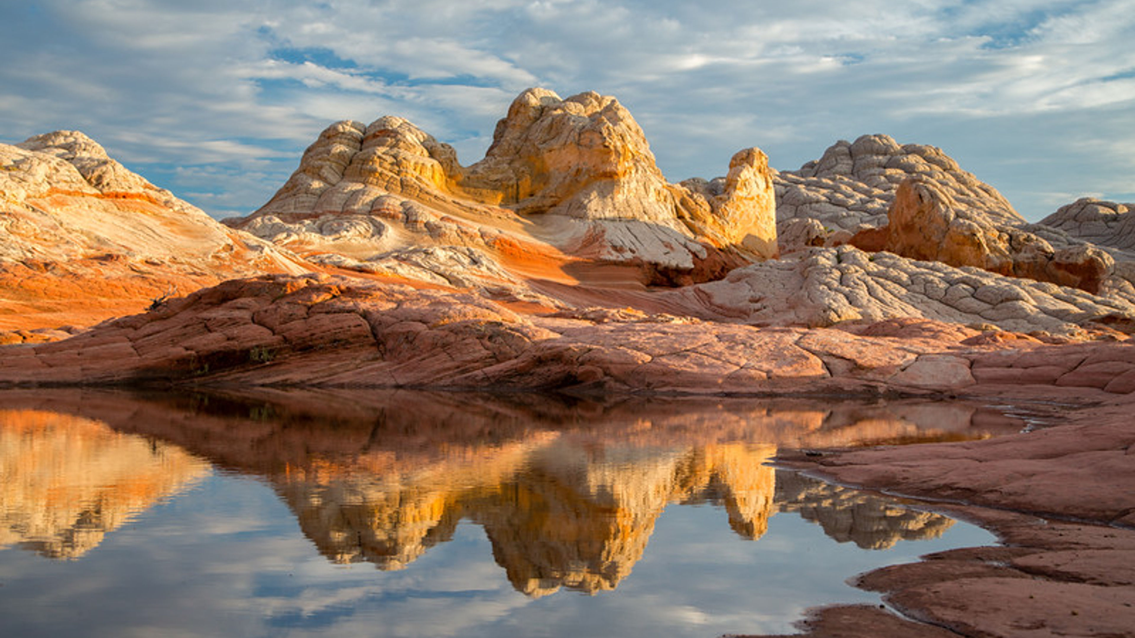 Amazing White Pockets of Vermilion Cliffs - slide 8