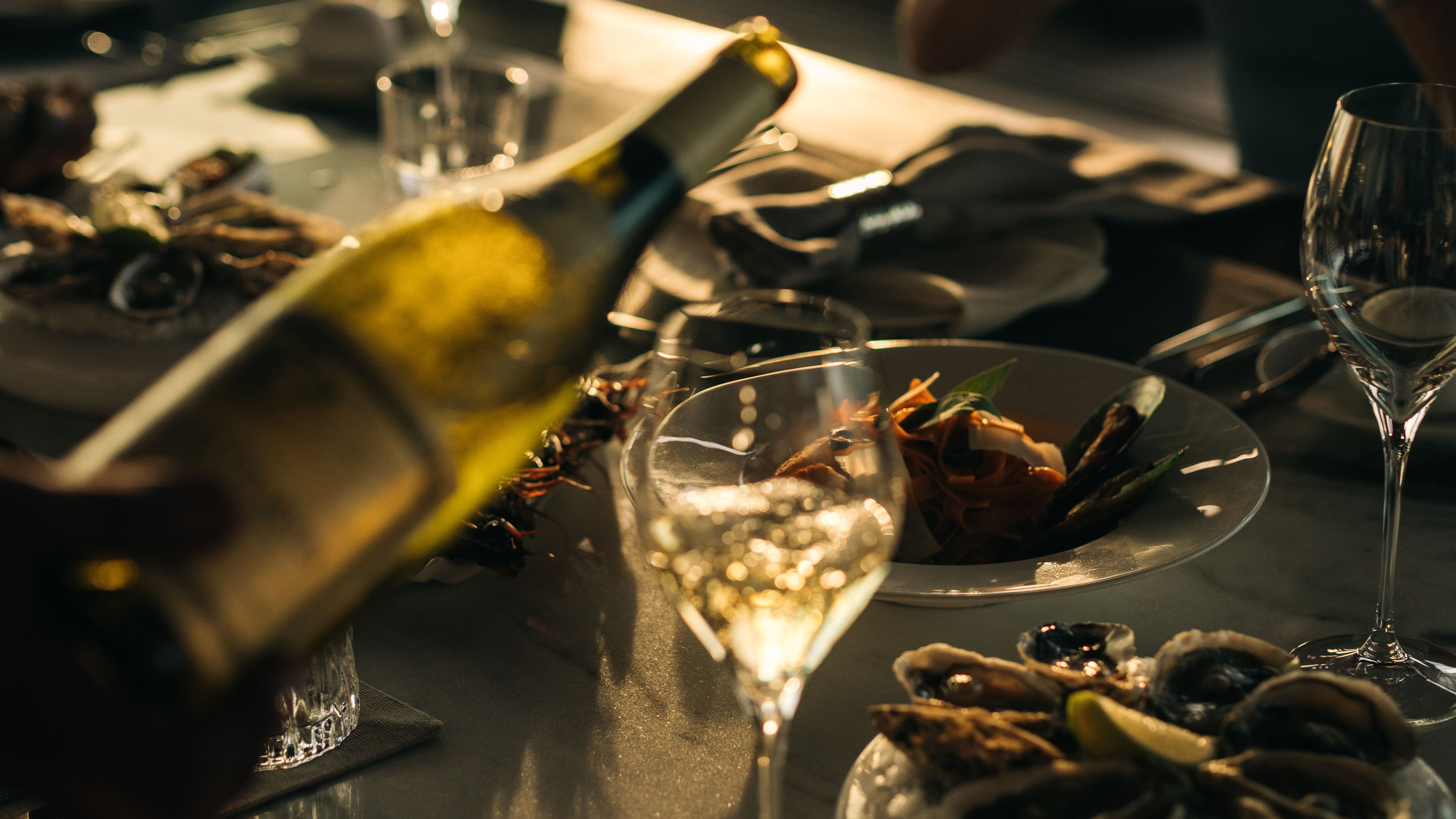 Christmas Brunch Journey - 滑动 1