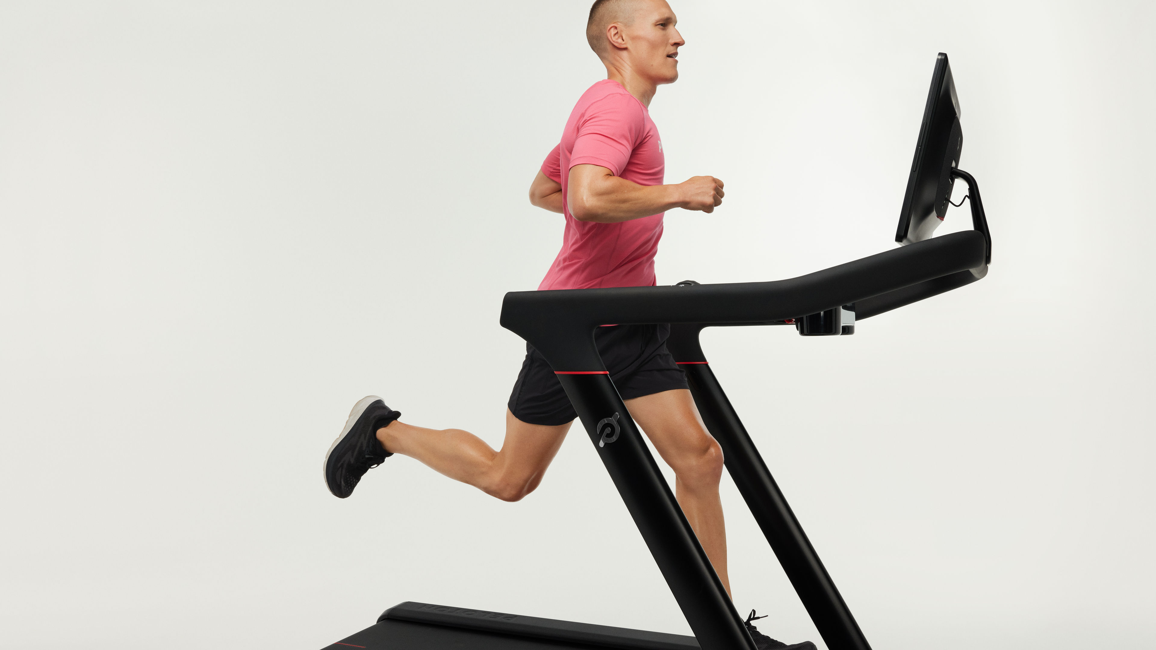 Spend the Morning at Peloton® Studios New York — Just for World of Hyatt Credit Cardmembers - スライド 5
