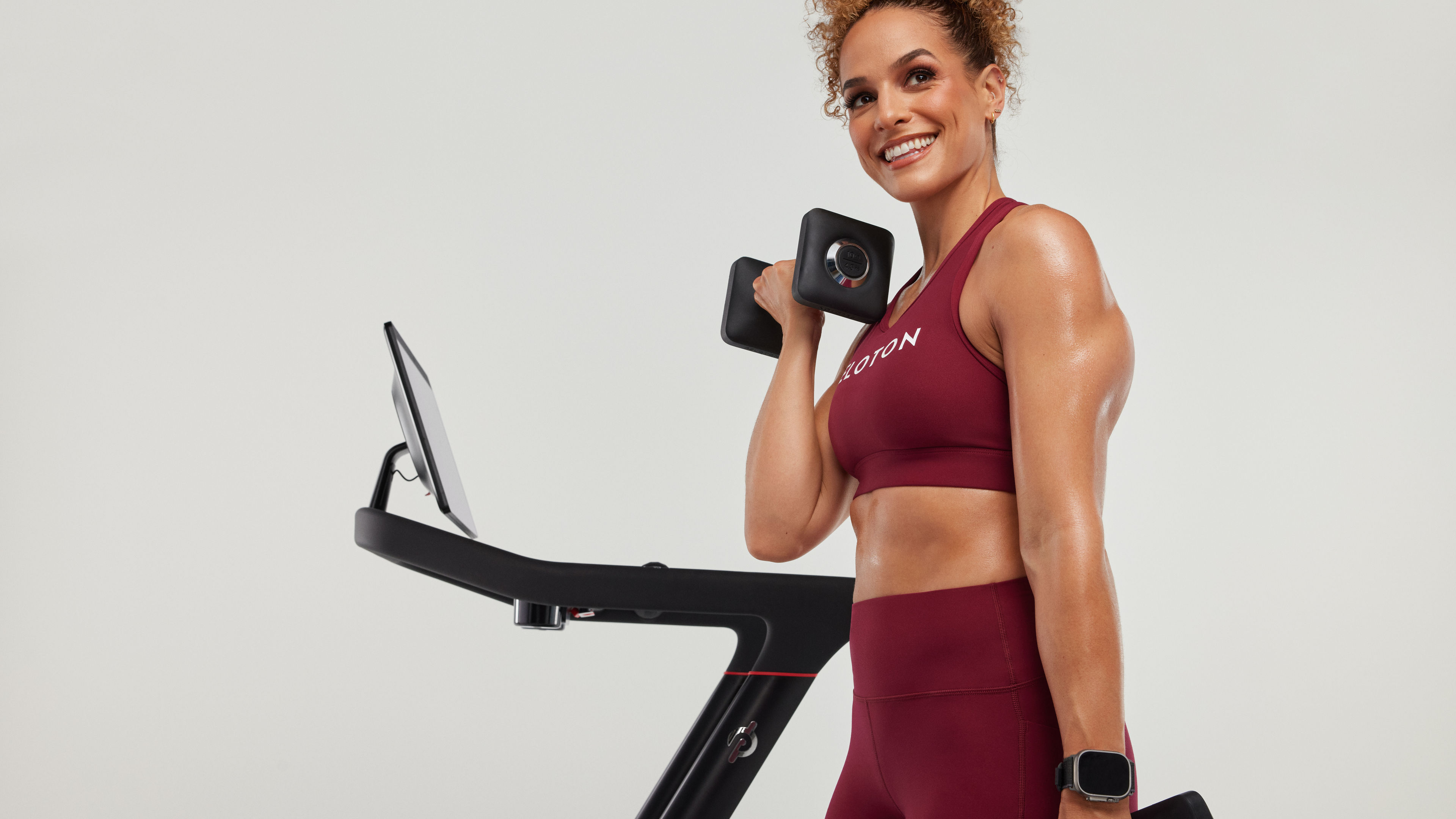 Spend the Morning at Peloton® Studios New York — Just for World of Hyatt Credit Cardmembers - スライド 1
