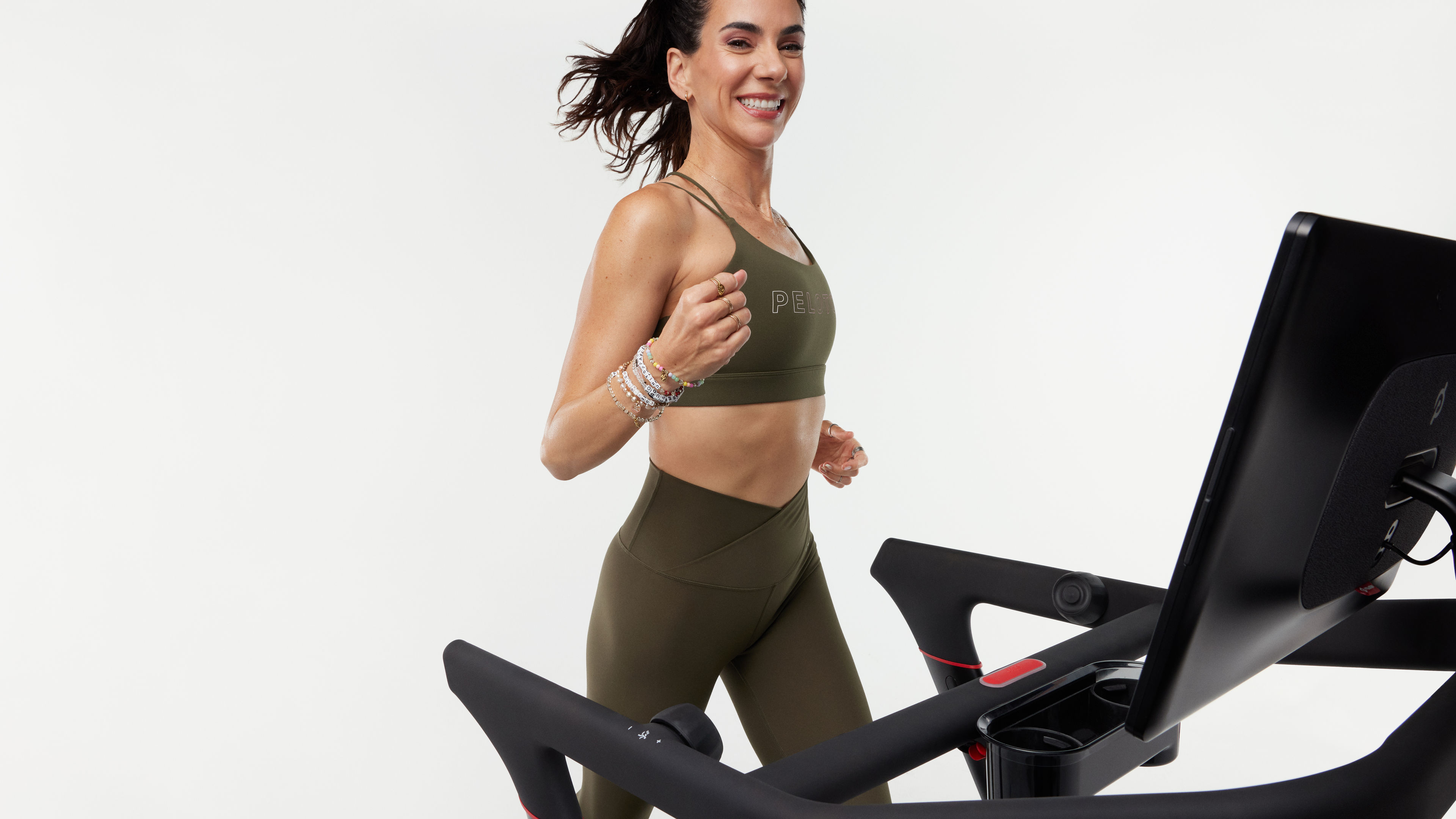 Spend the Morning at Peloton® Studios New York — Just for World of Hyatt Credit Cardmembers - スライド 2