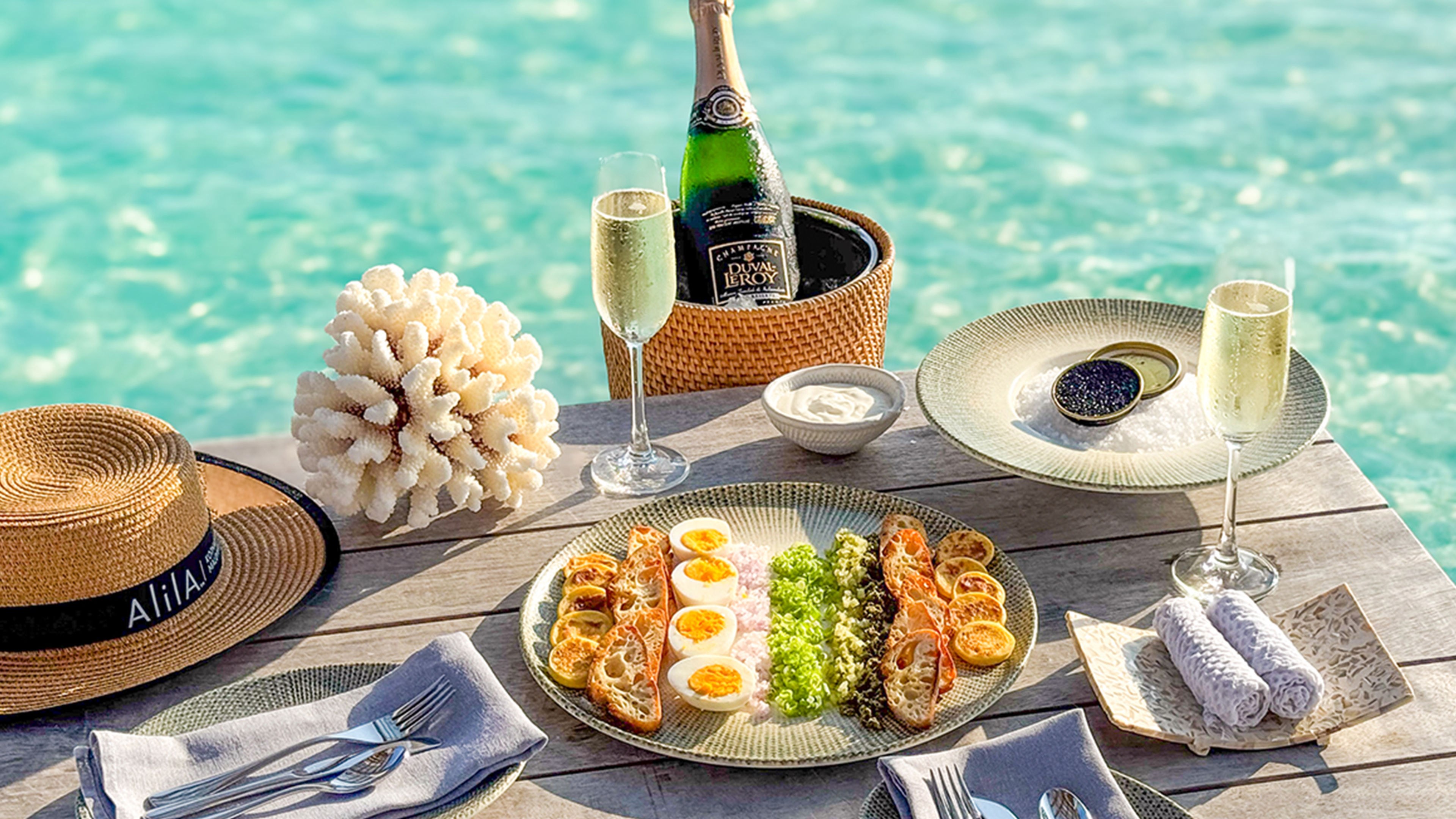 The Shack Private Sandbank – Sundowner - Folie 1