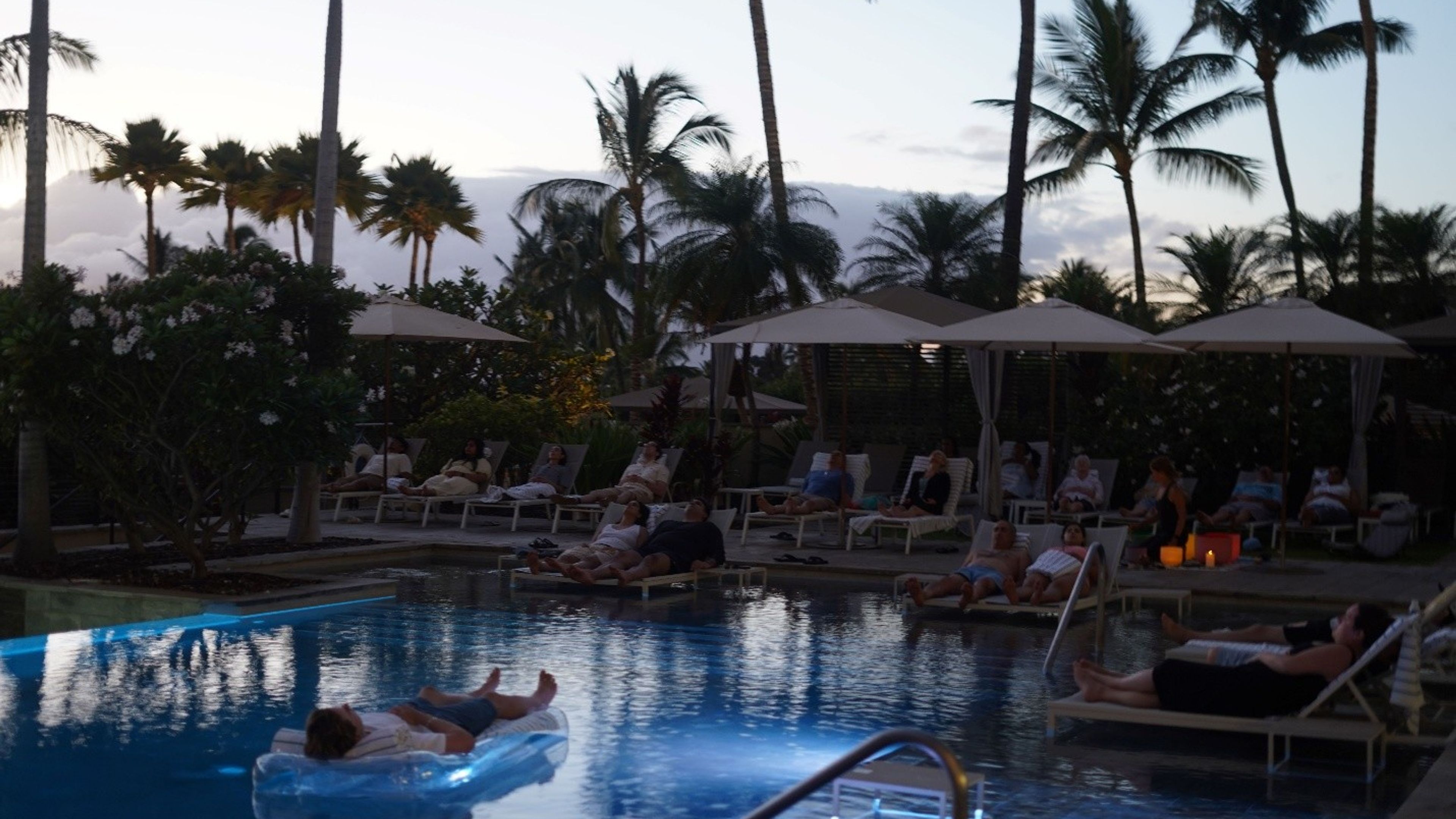 Full Moon Sound Bath Healing  - slide 2