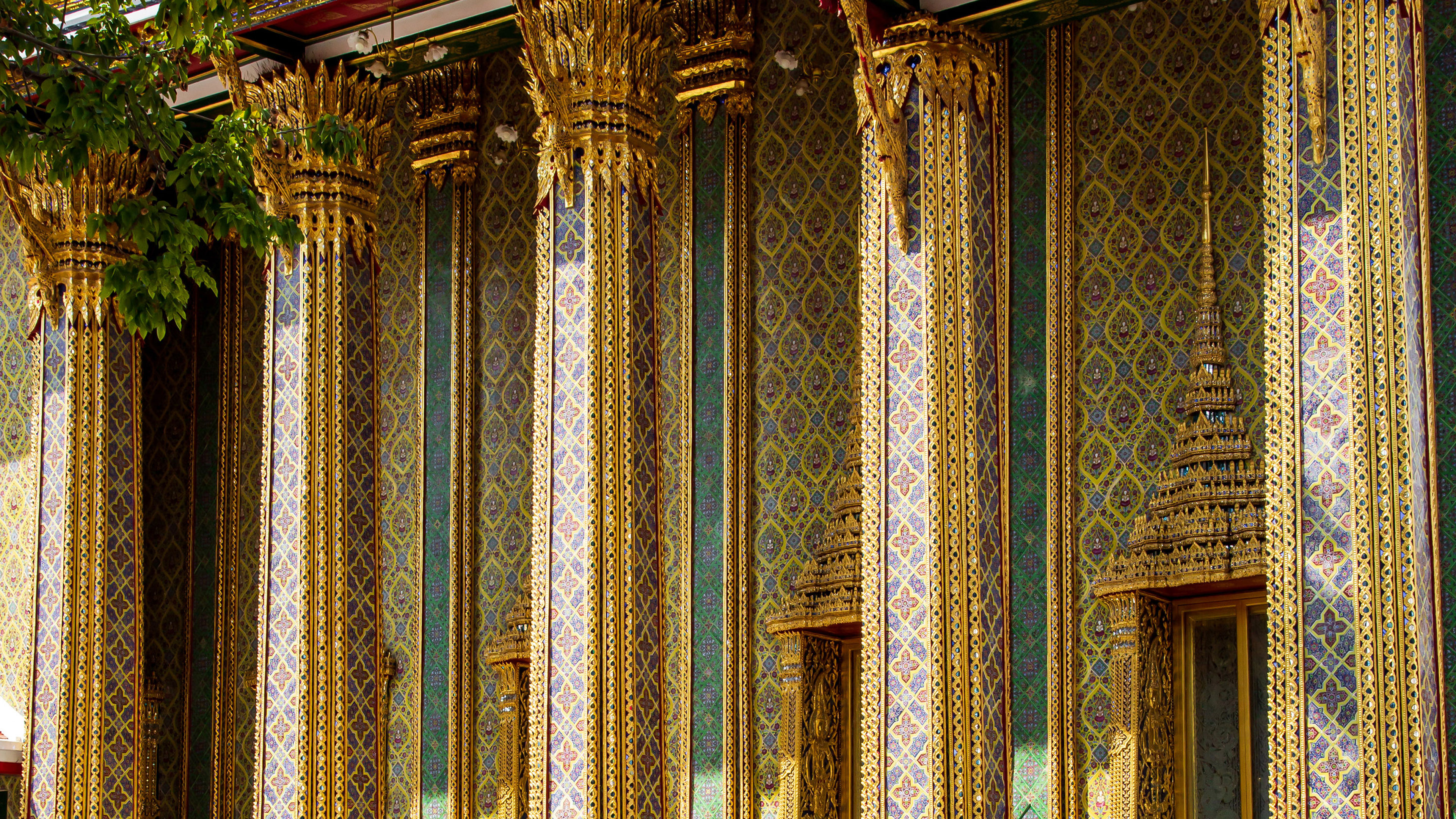 Twists & Turns - Bangkok by Tuk Tuk - deslizar 3