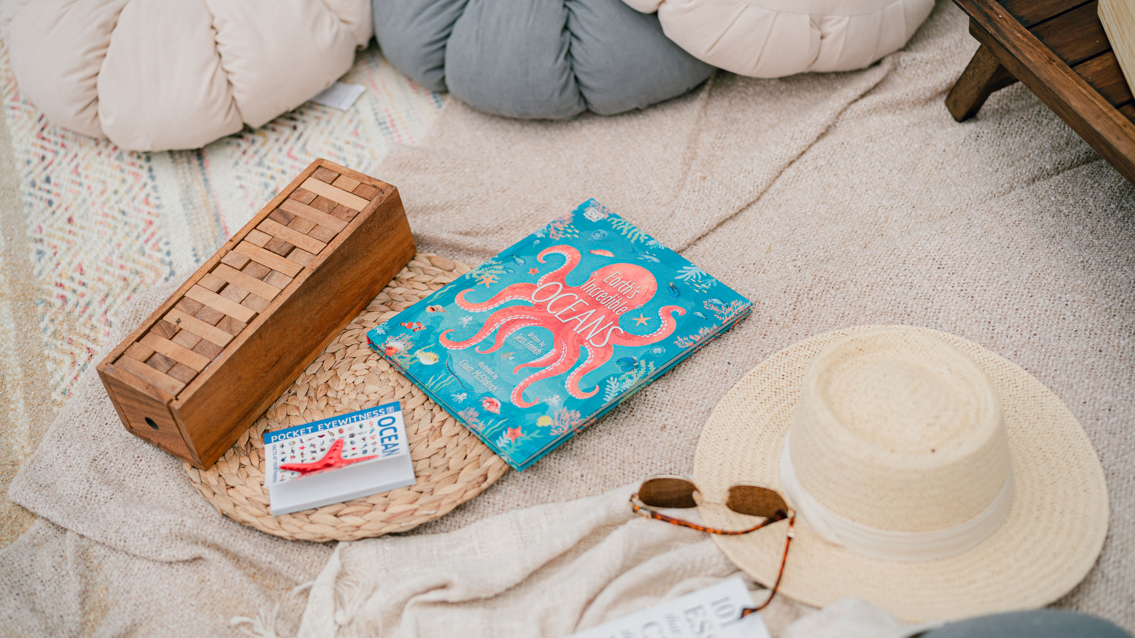 Regency Private Beach Picnic - 滑動 3