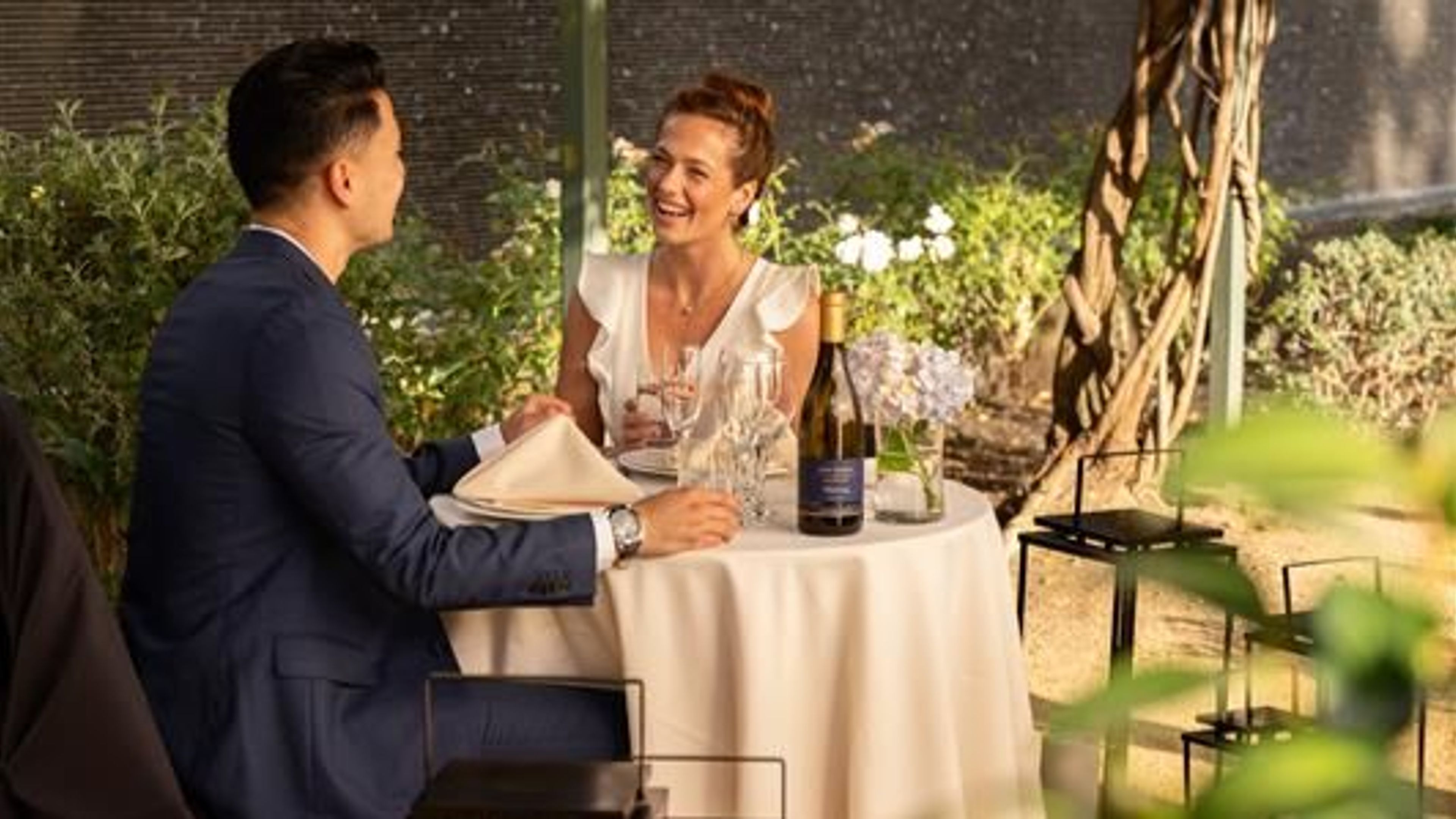 Private Garden Dinner - 슬라이드 1
