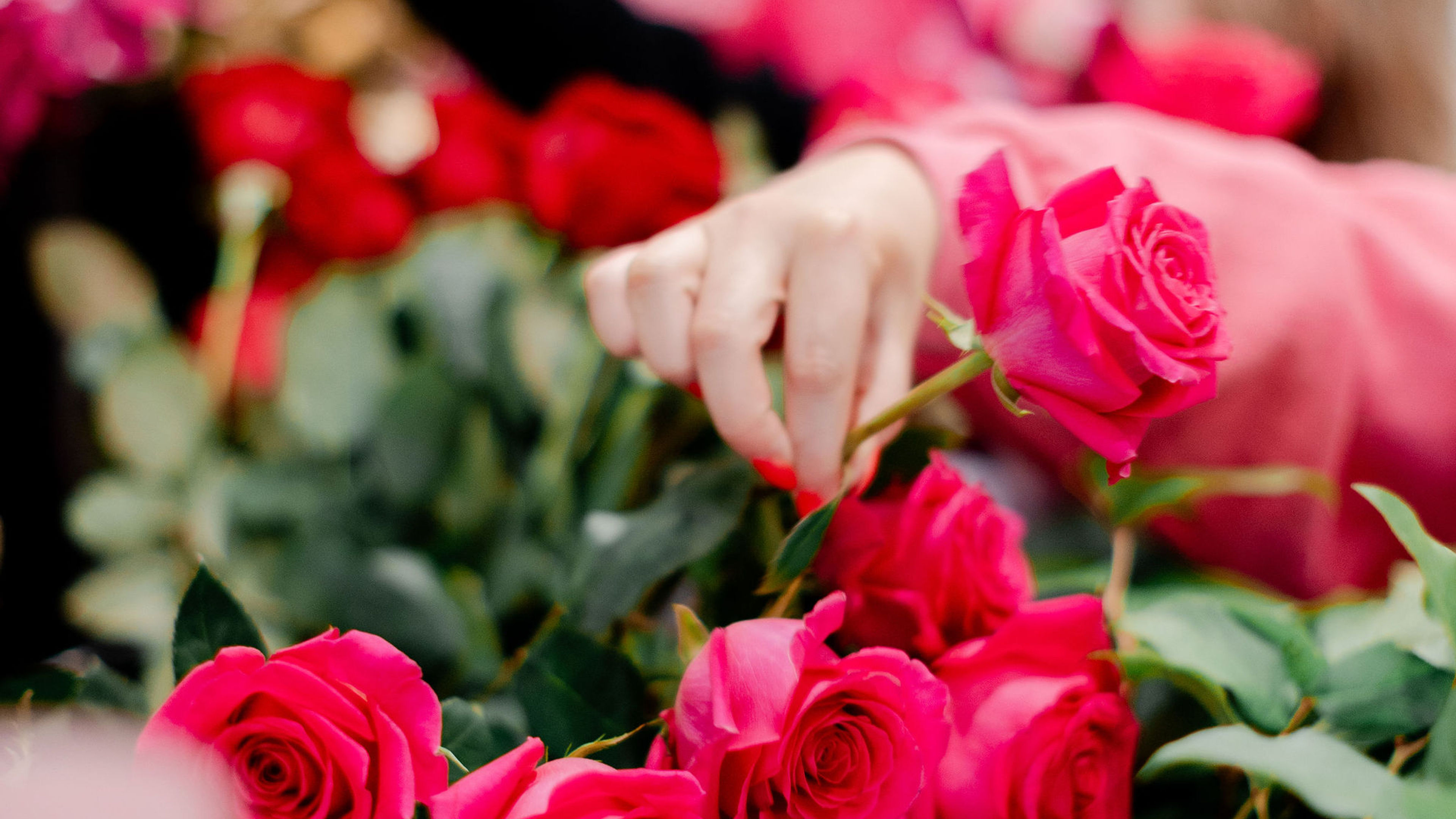 GOOD EARTH: FLORAL ARRANGEMENT CLASSES  - slide 3