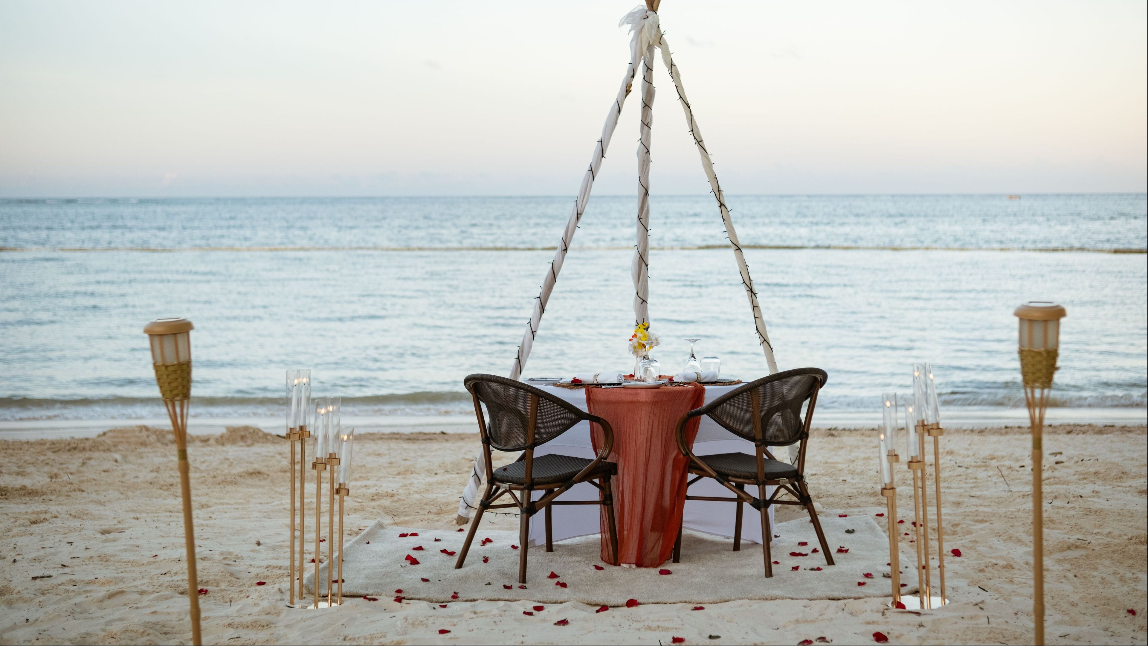 Beachfront Dinner - slide 1
