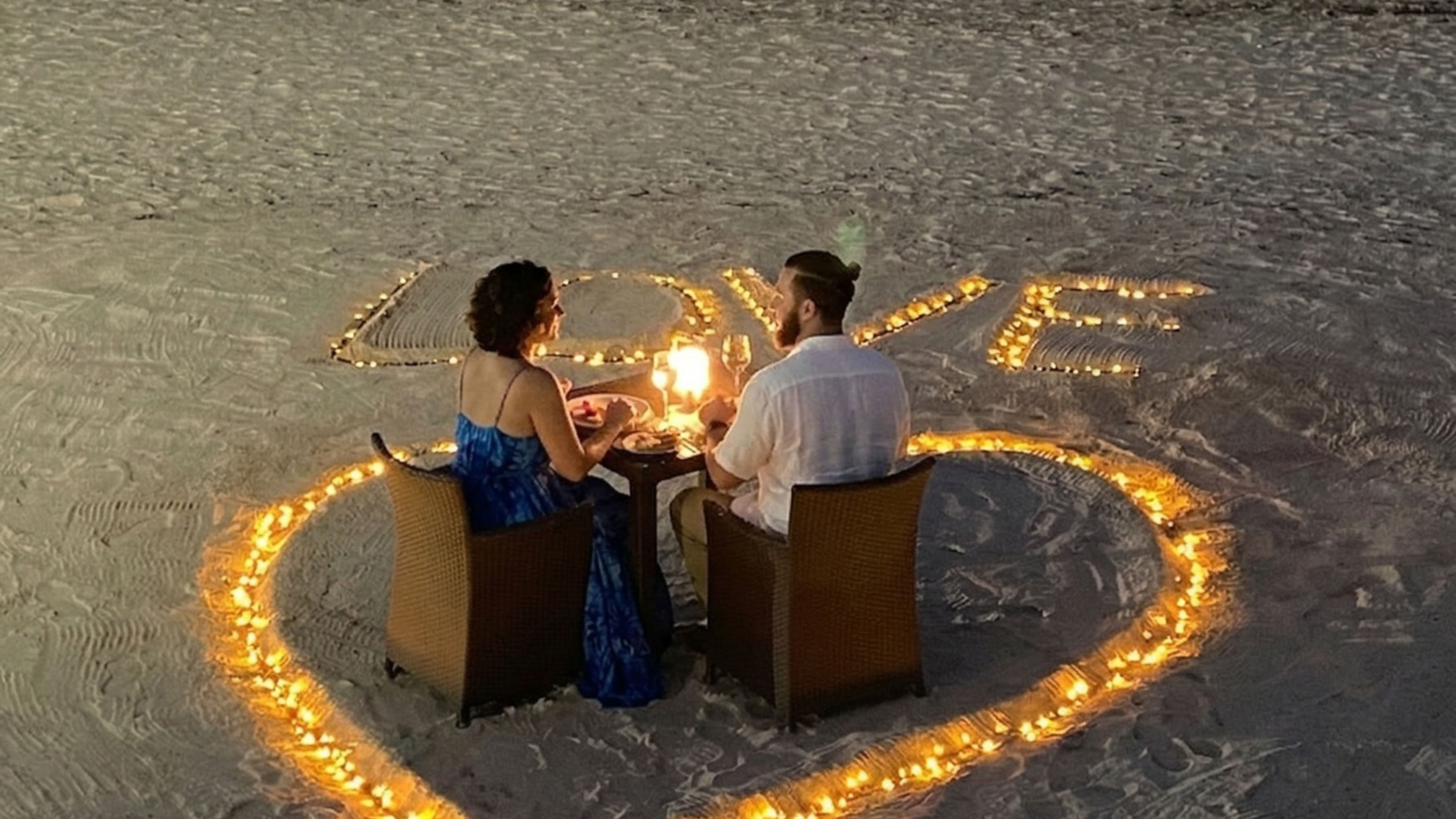 Romantic Dinner at Dreams Royal Beach - スライド 1