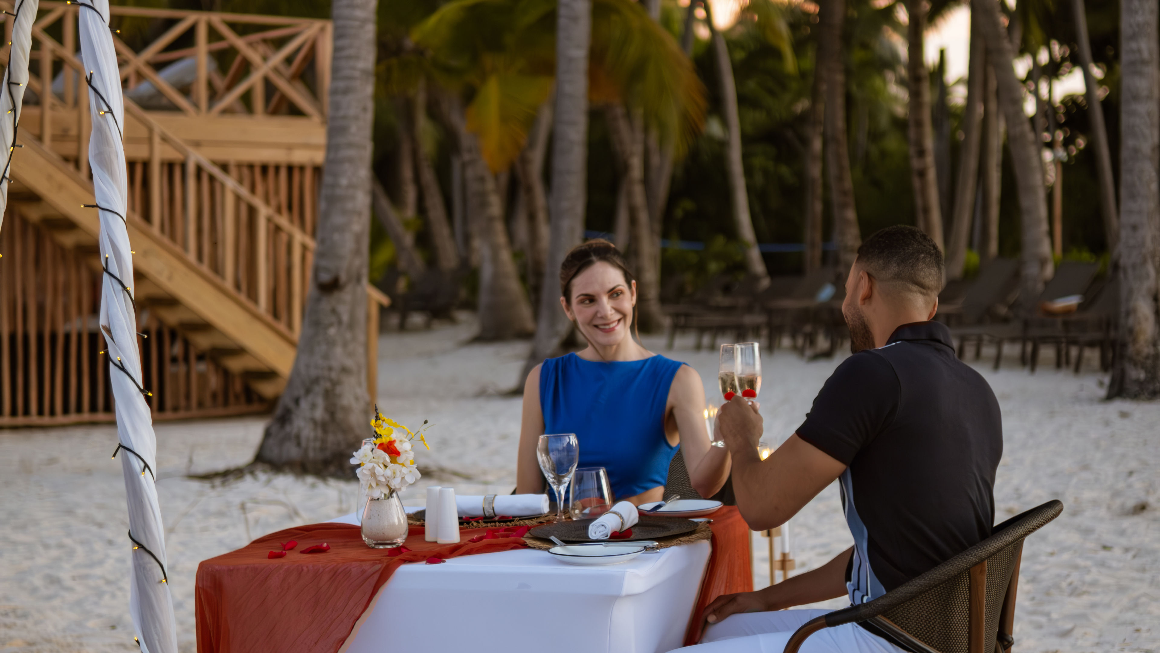Beachfront Dinner - slide 4