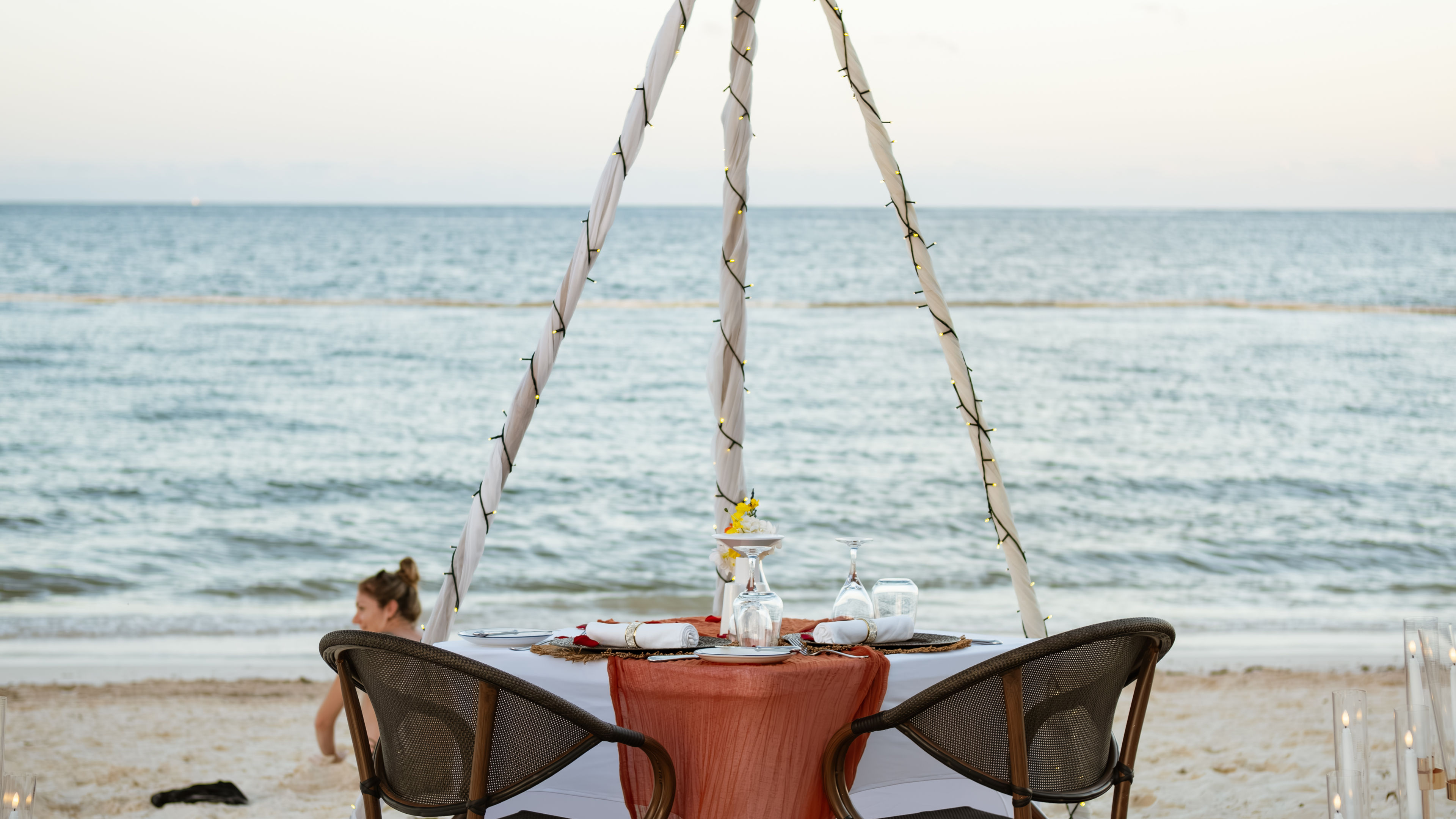 Beachfront Dinner - slide 2