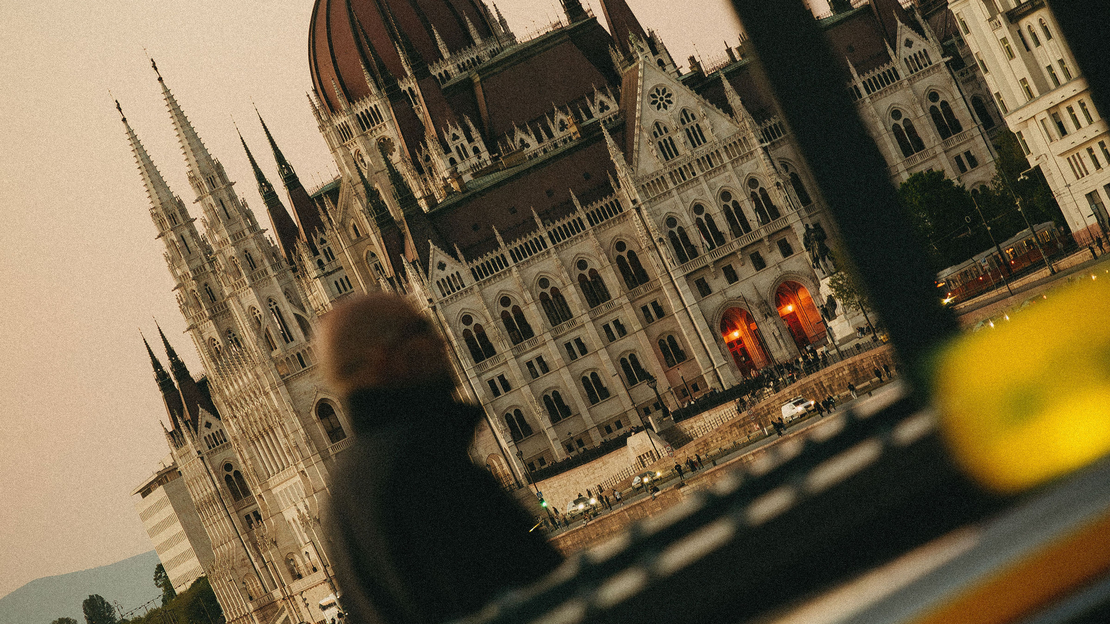 Private Budapest City Tour - slide 3