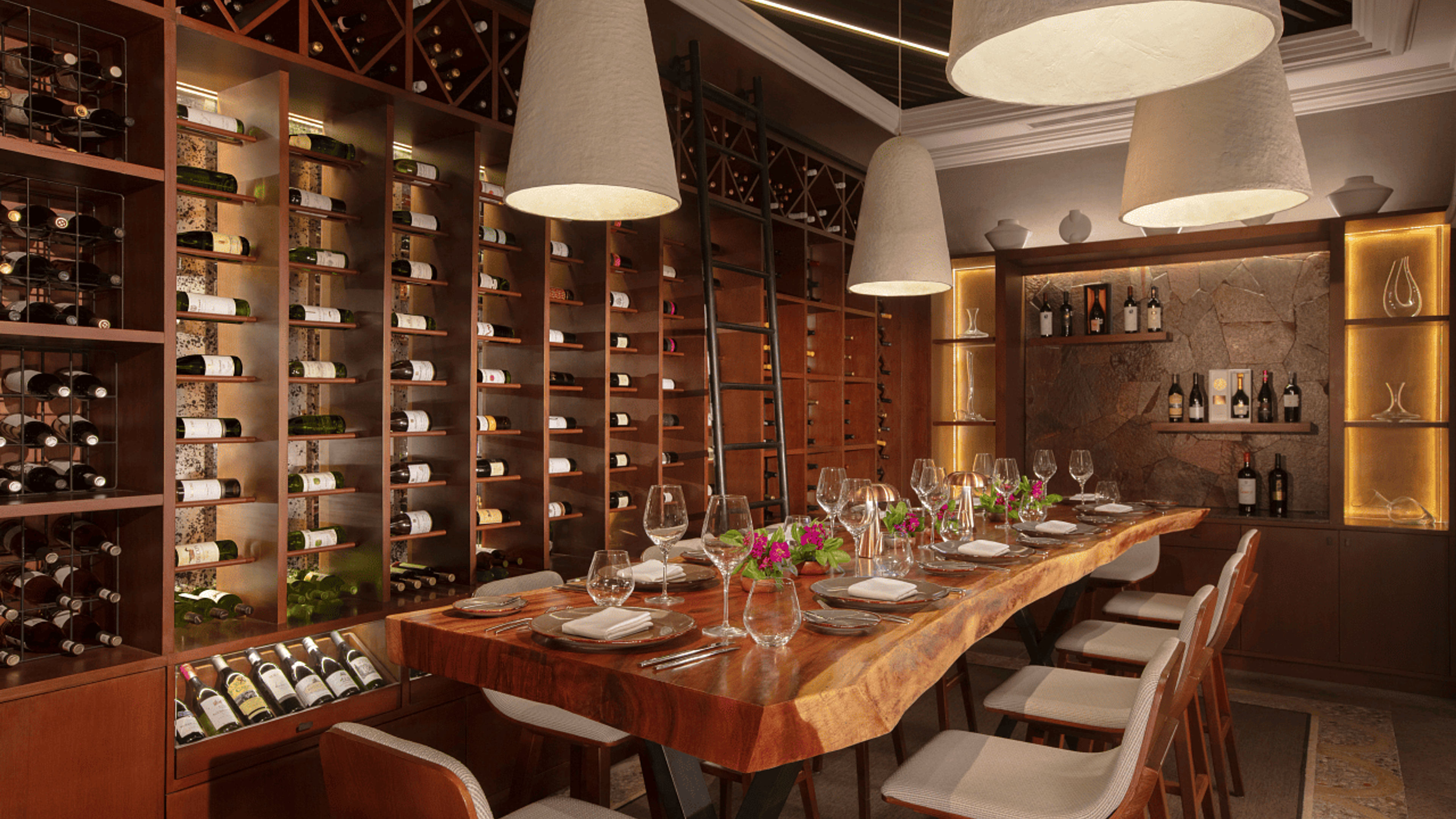 Dinner with Pairing - Bordeaux - slide 1
