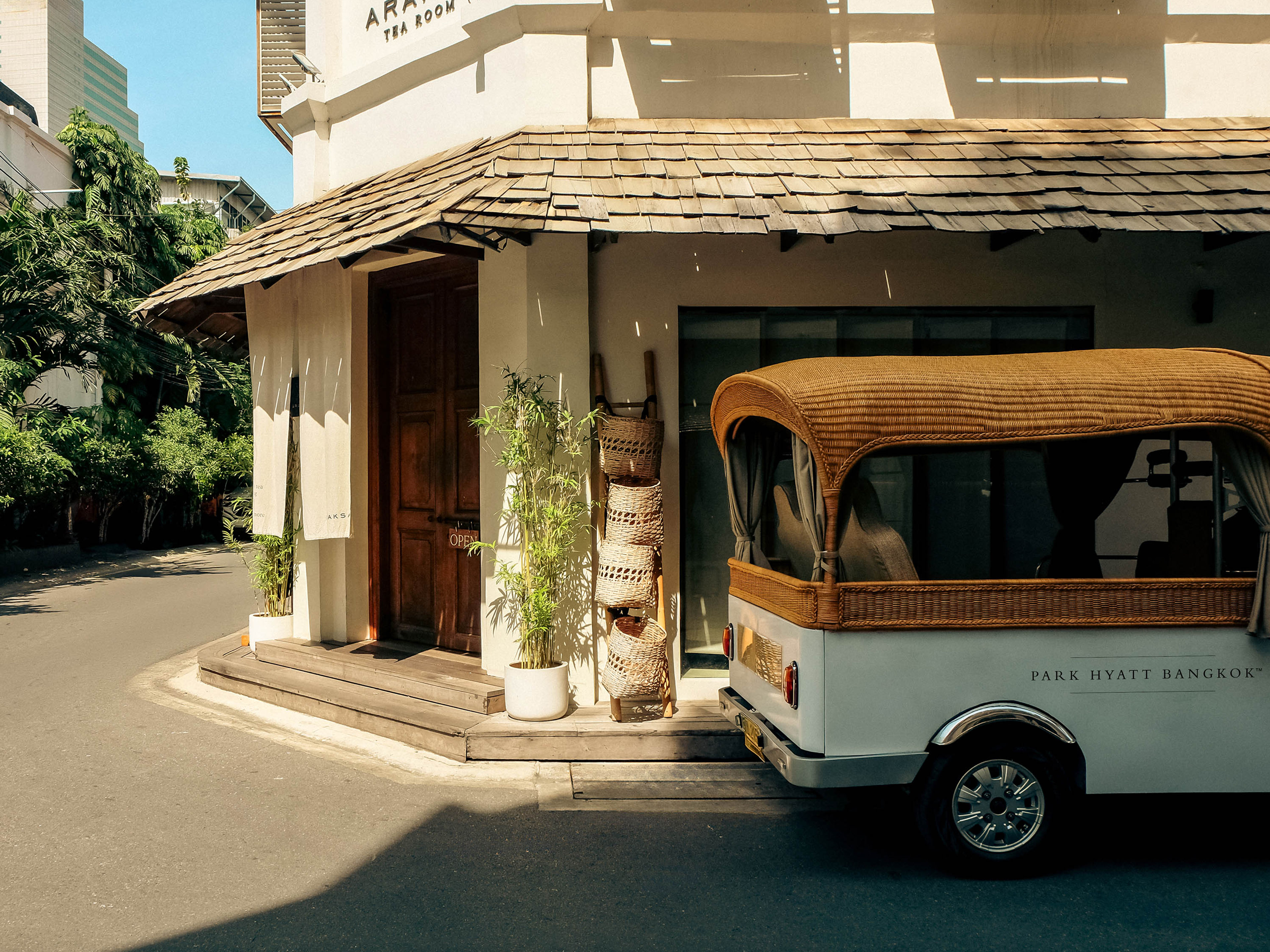 Twists & Turns - Bangkok by Tuk Tuk