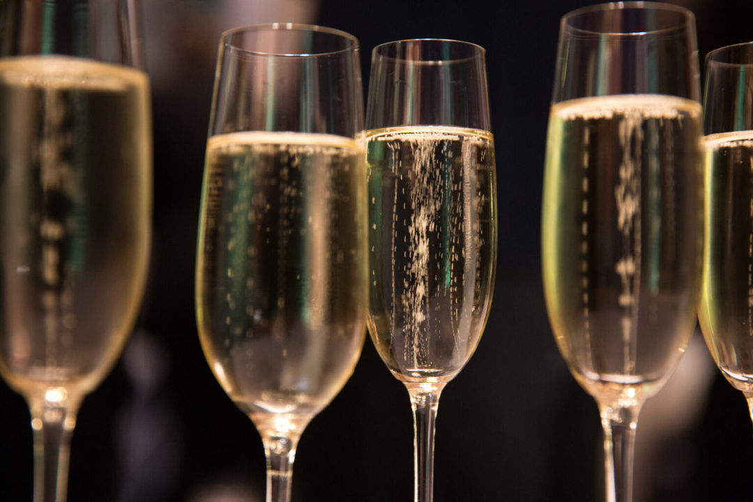 New Year's Eve Vista Lounge Countdown | December 31