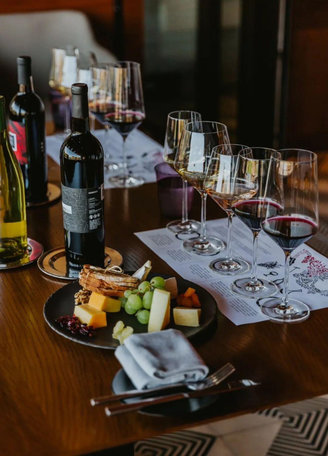 Hues of Gold and Blue &ndash; A Ch&acirc;teau d&rsquo;Yquem and Blue Cheese Tasting