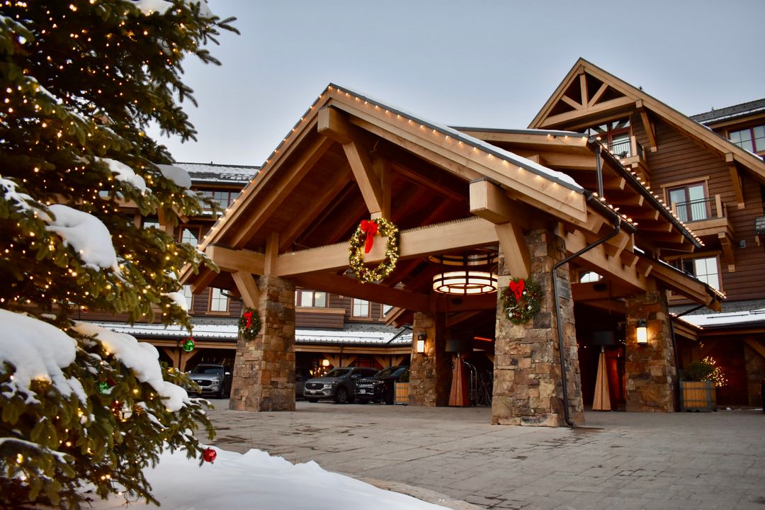 Festive Holiday Experiences