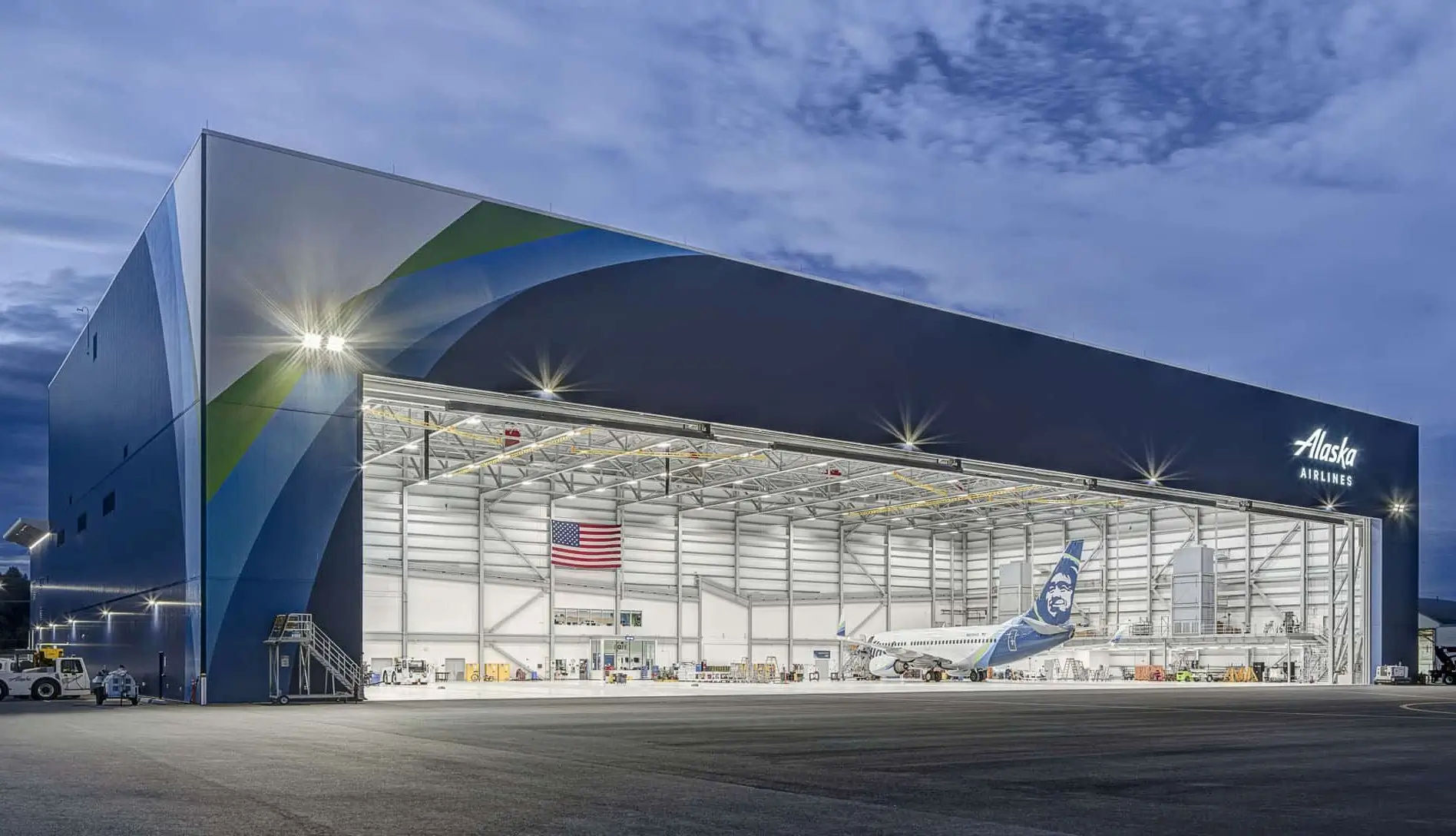 Behind The Scenes Tour Of The Alaska Airlines Airplane Hangar In Anchorage