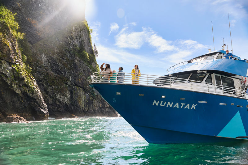 Alaska Wildlife Weekend Getaway: Glacier Dinner Cruise, Secluded Lodge Stay, and Roundtrip Airfare