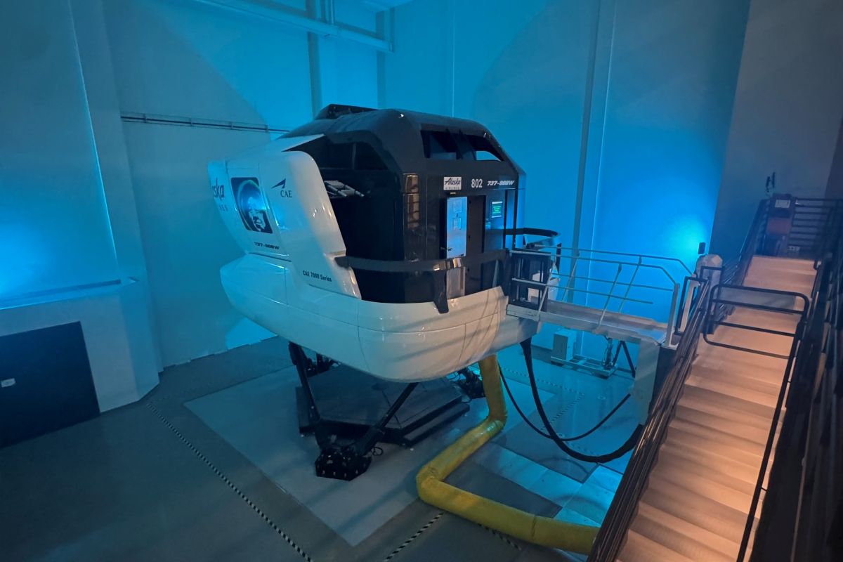 Step Into The Flight Deck: Alaska Airlines Flight Simulator Experience